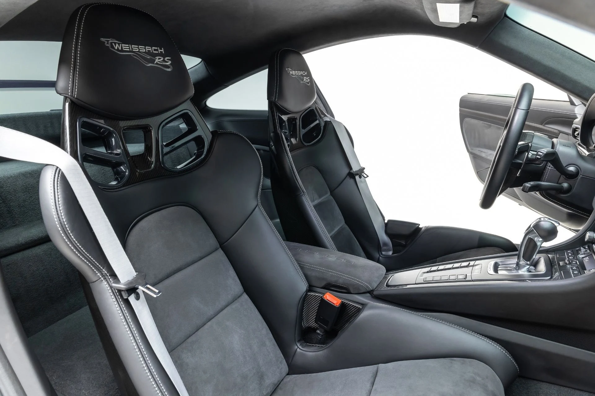 mph033_814323903_11865_p34_l_c744e89e56