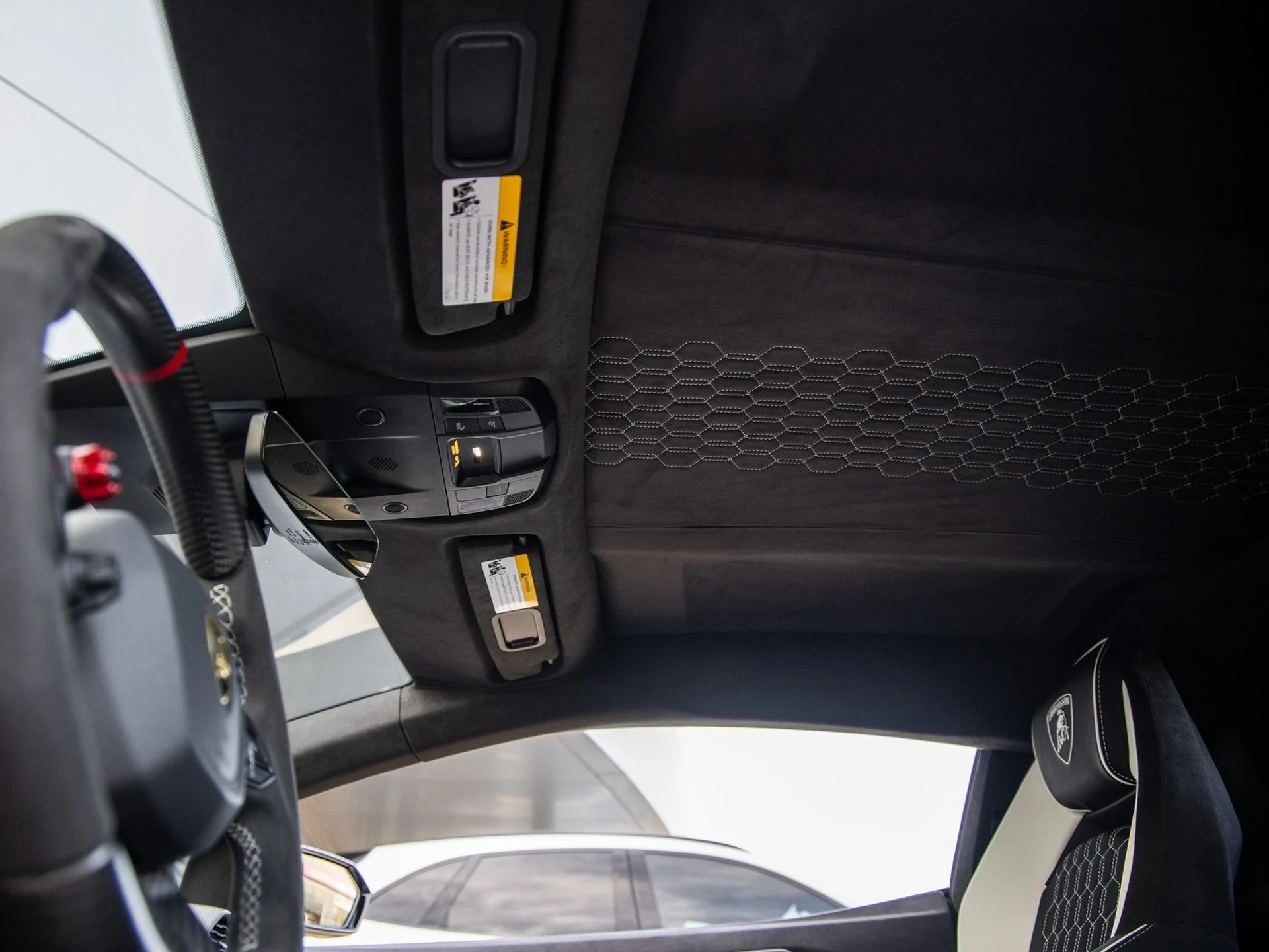 mph033_828382813_34_5febee95cc