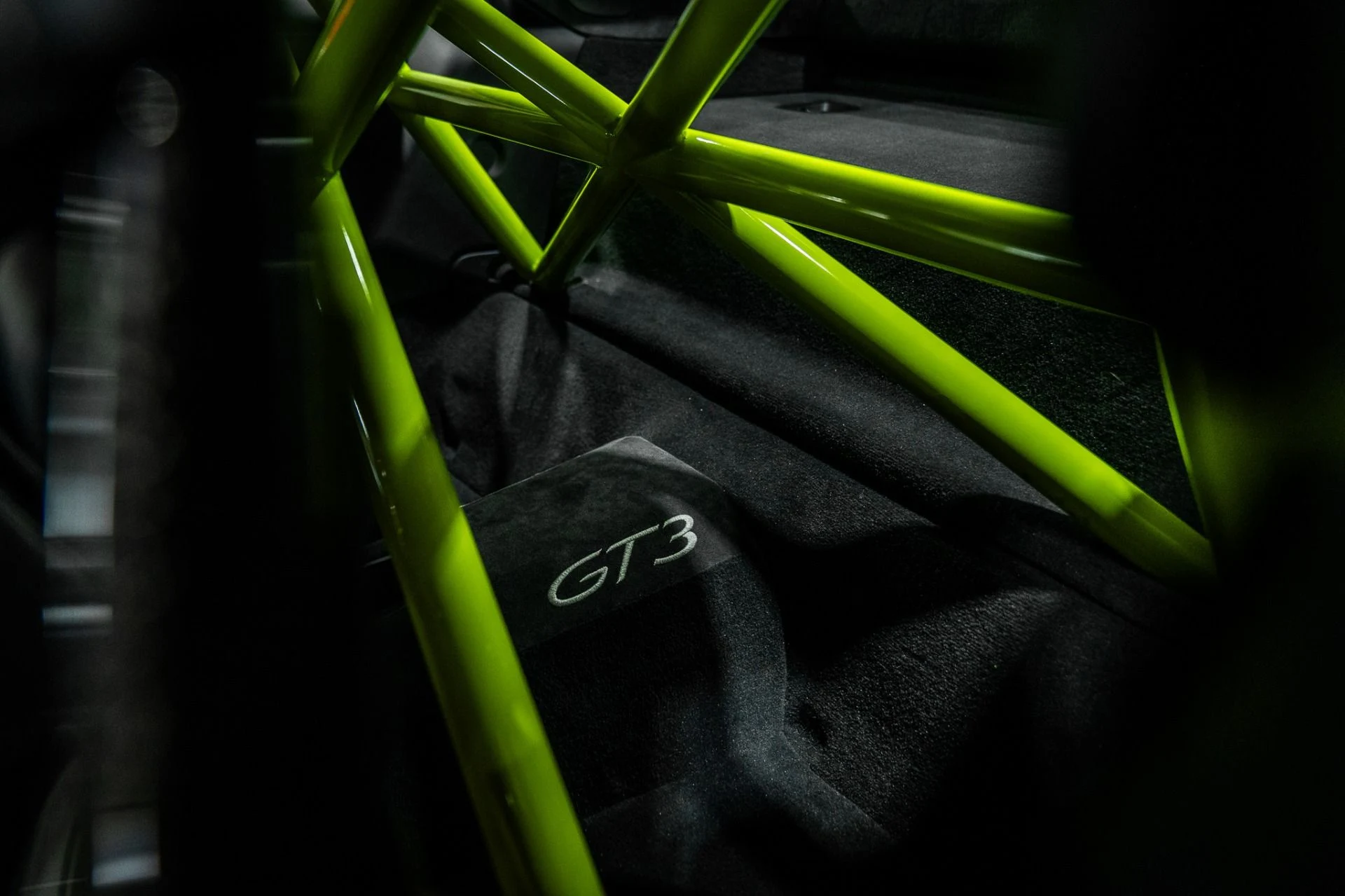 mph033_832252017_Used_2018_Porsche_911_GT_3_Paint_to_Sample_Acid_Green_6_Speed_Manual_1769375737_82ceae2bd4