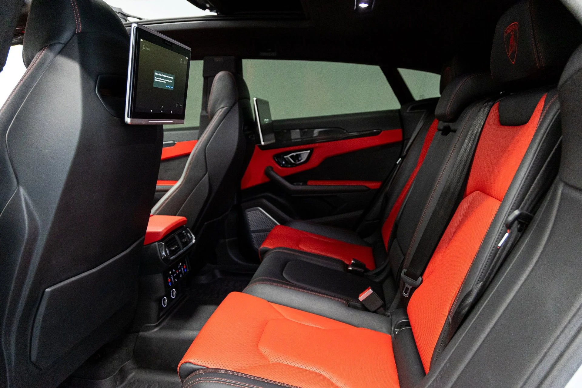 mph033_832521201_0ac9f954ce28849cfc72637830a67000x_1f661b4677