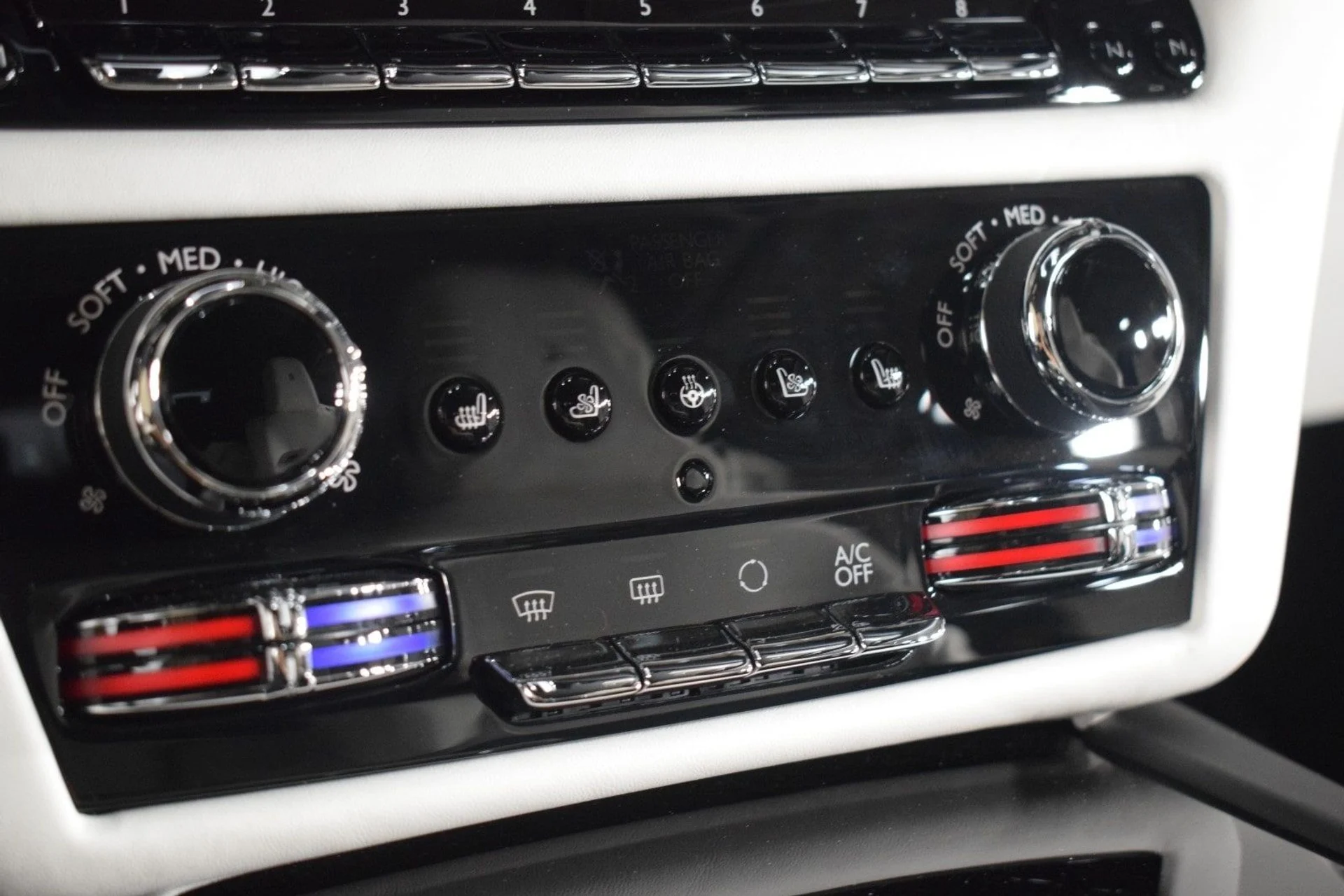 mph033_834726773_ac3f992d088604459a8f5b713bf9538dx_f083049de0