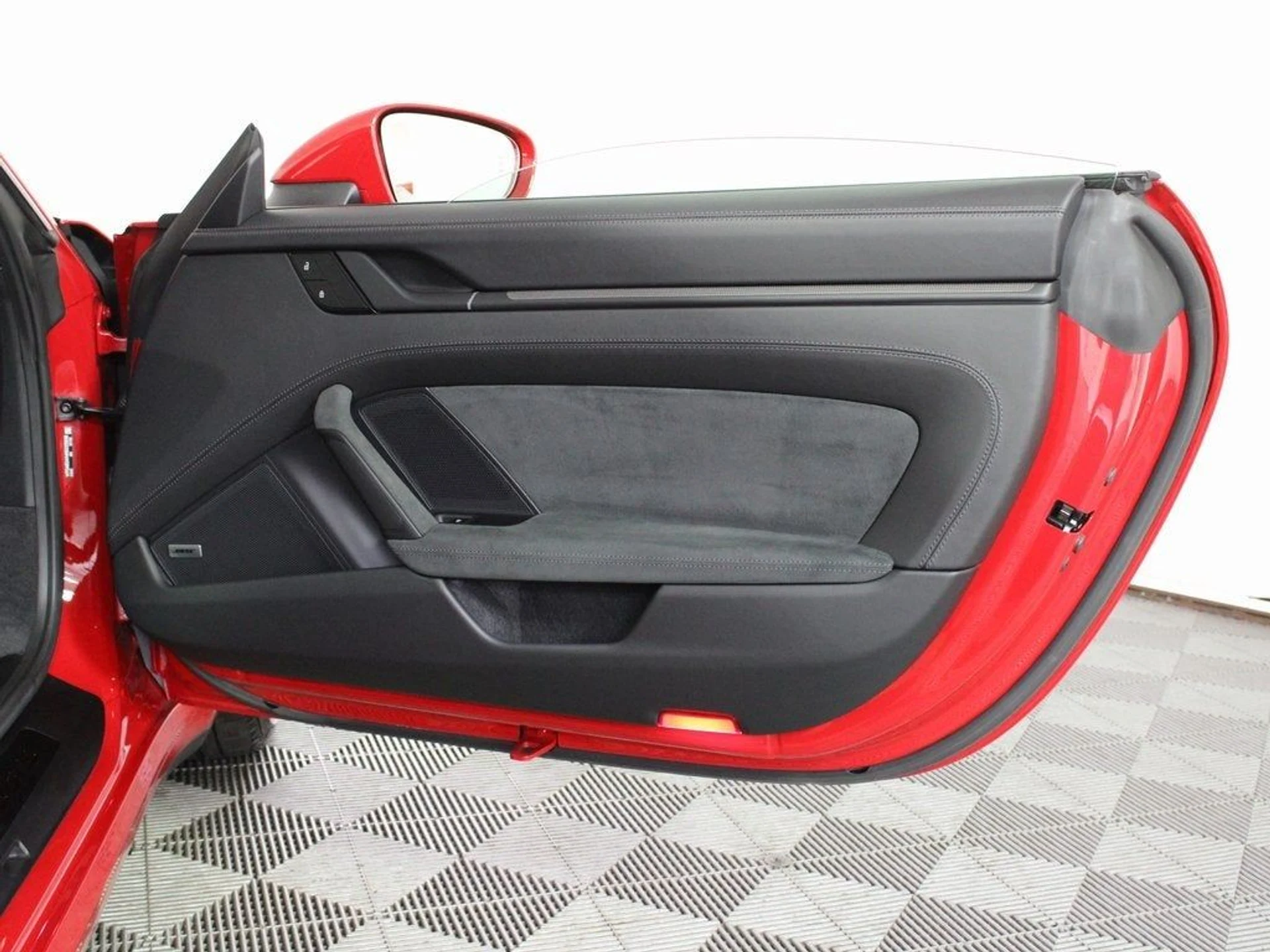 mph033_842810743_34_faddfeda5d