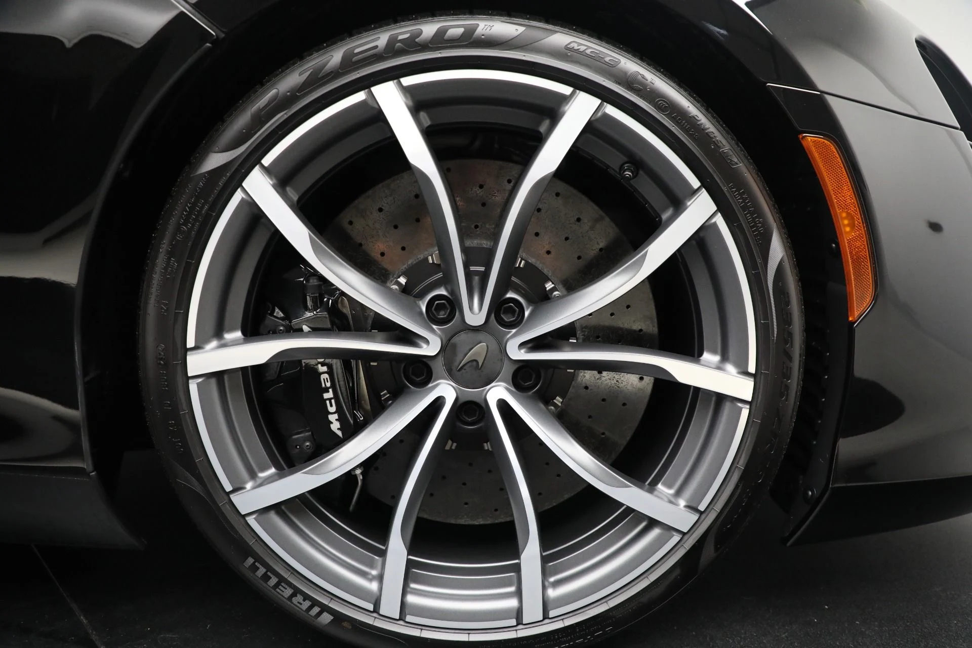 mph033_843685391_New_2025_Mc_Laren_Artura_Spider_190da52326
