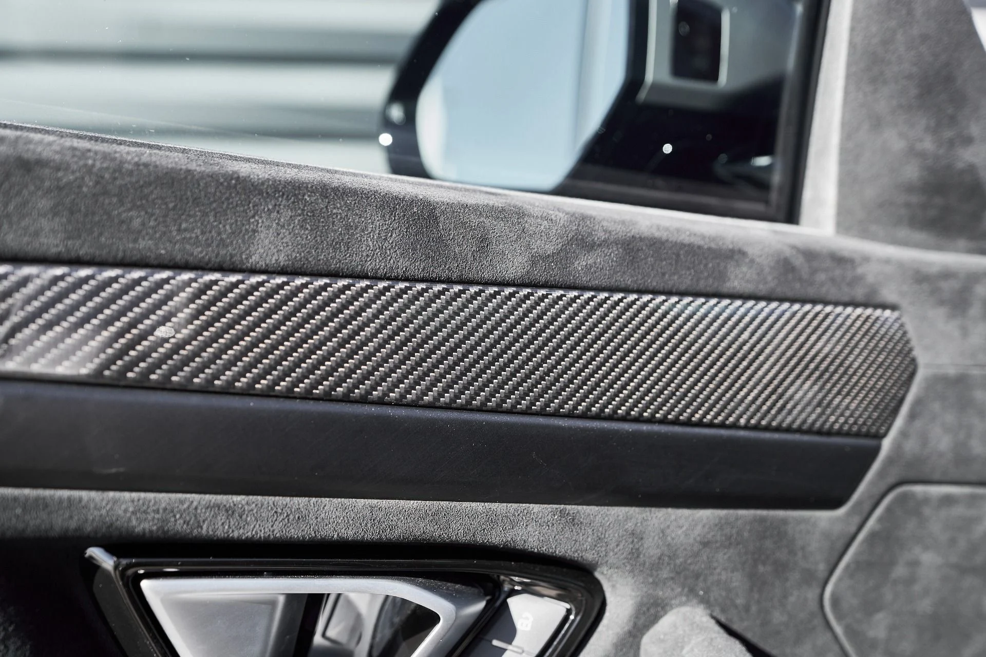 mph033_845581278_Used_2023_Lamborghini_Urus_Performante_1761860748_2cdfdcf4f7