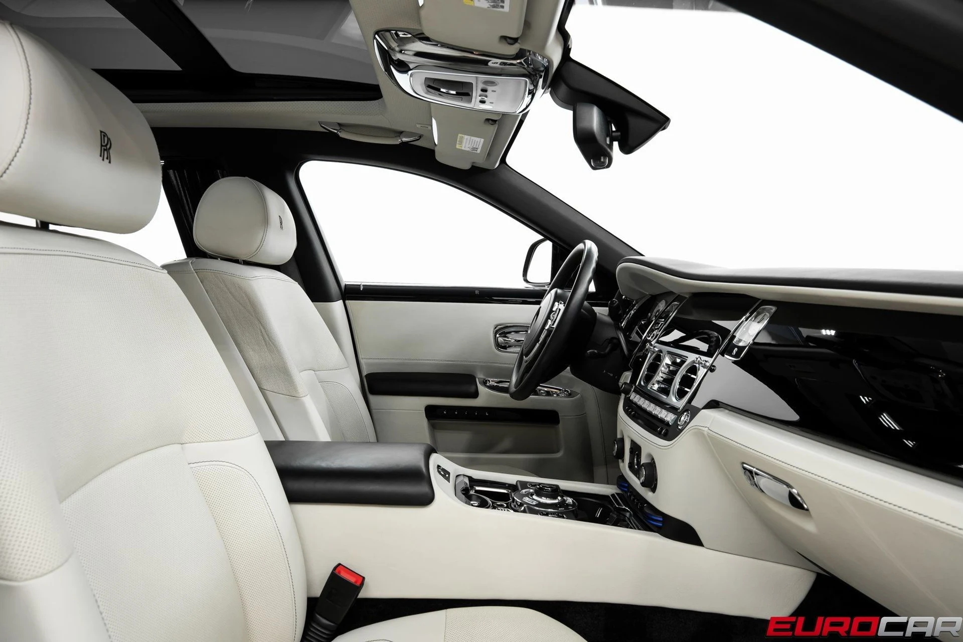 mph033_84763238_image_34_8462eddc3a