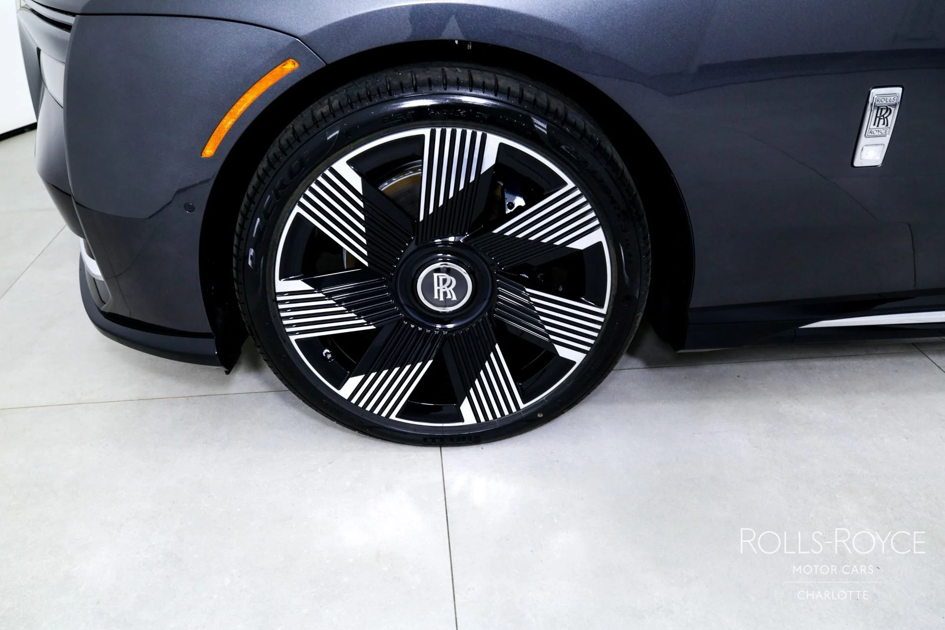 mph033_848174392_Used_2024_Rolls_Royce_Spectre_1742932757_20e580d012