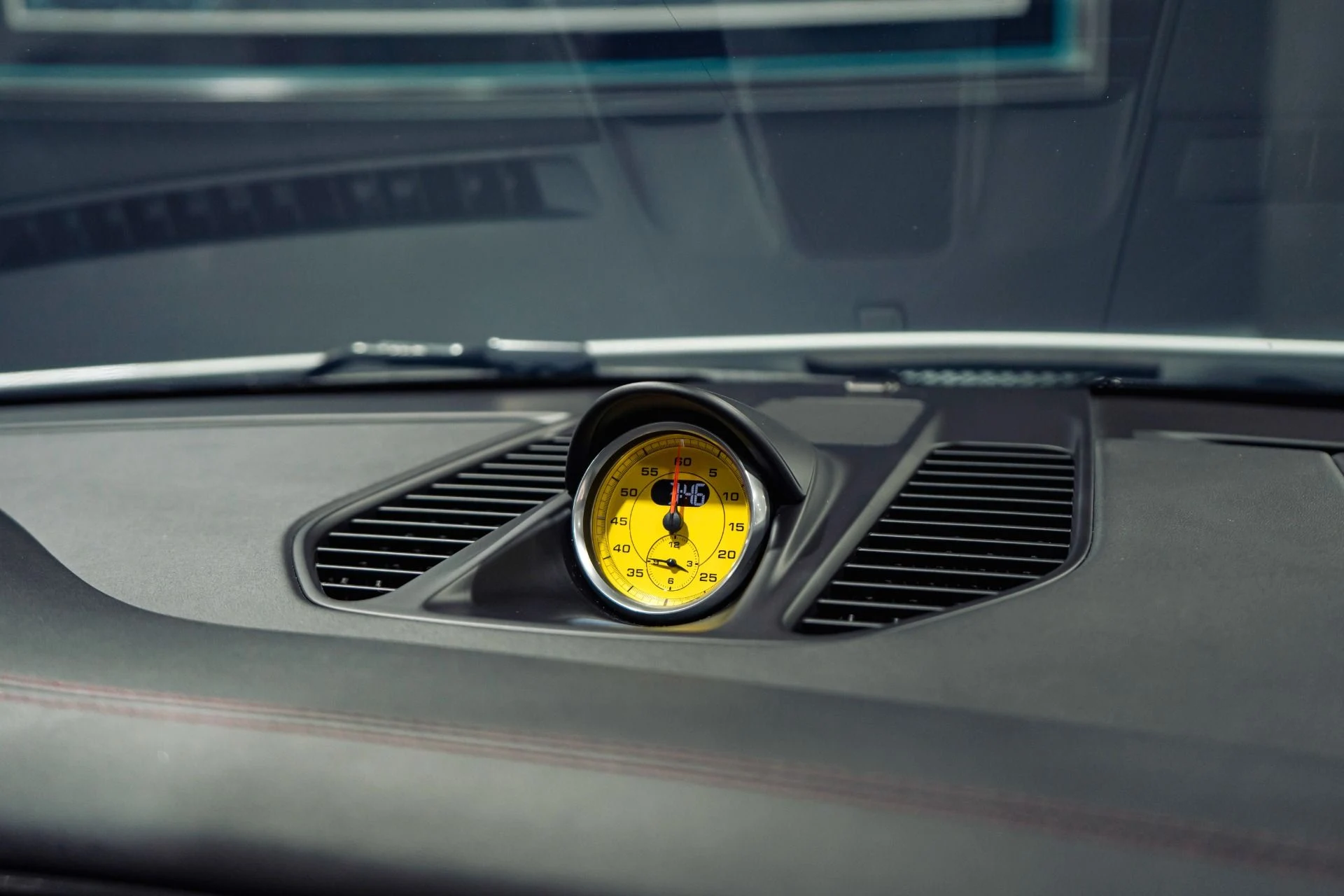 mph033_849622547_Used_2018_Porsche_911_Turbo_S_212k_MSRP_50000_in_Tasteful_Upgrades_1771453047_192ba175d0