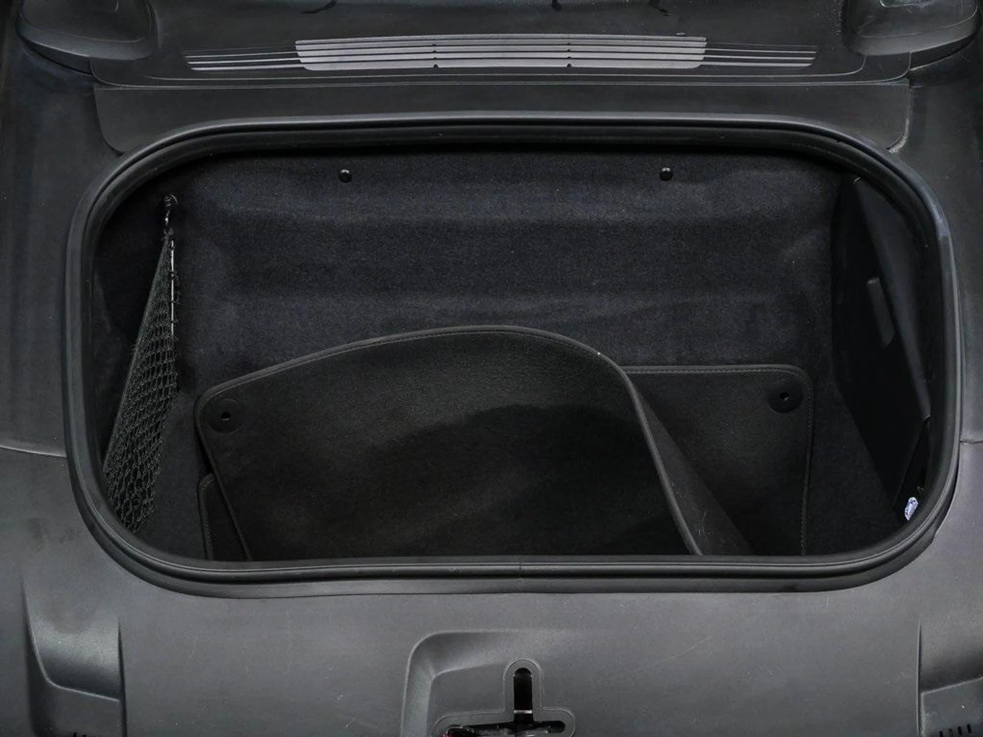 mph033_849699646_jdca_D_Ng0_Oh297_Jgil_I9_FURST_8eo_4eed29416f