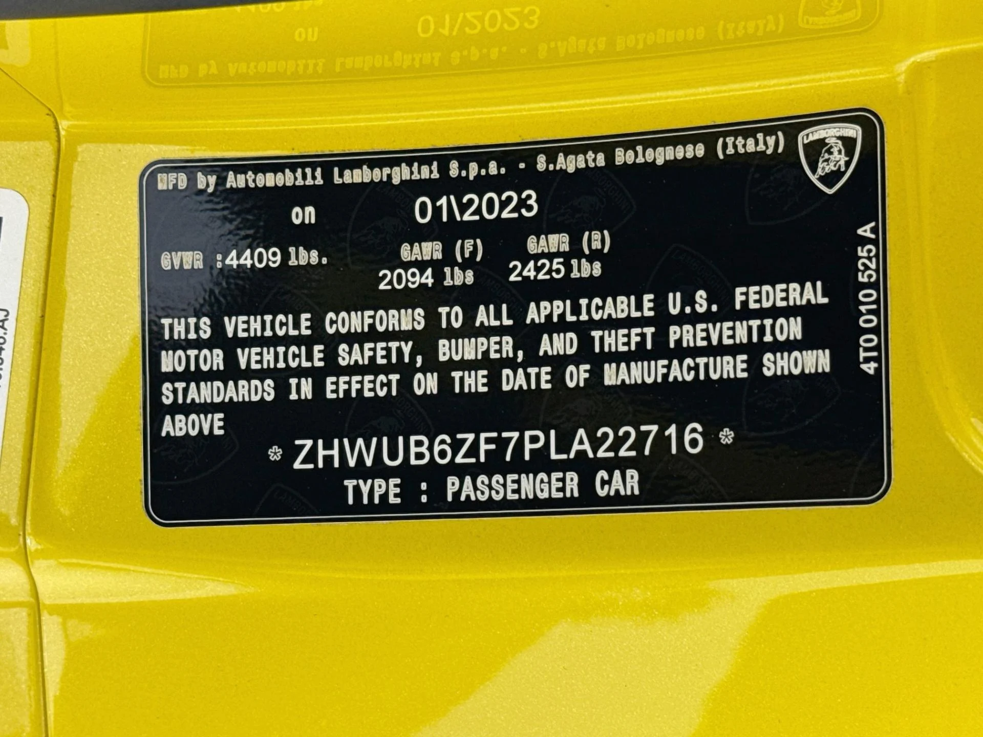 mph033_861434560_Used_2023_Lamborghini_Huracan_Tecnica_1793401523_655bff5824