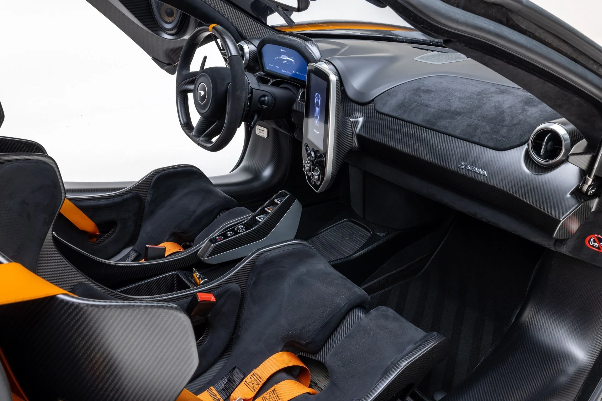 mph033_86683903_13122_p34_l_d05dc5c057