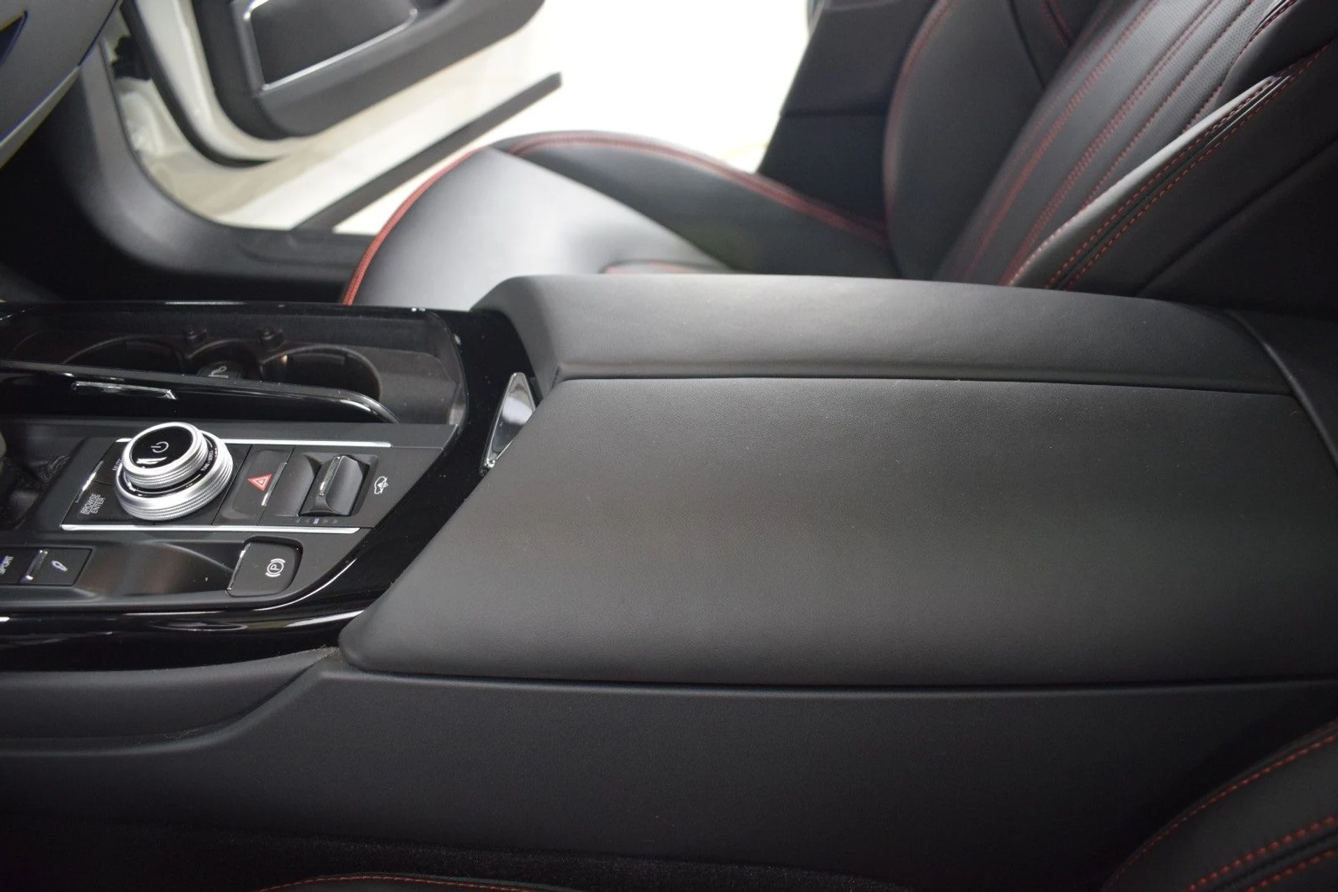 mph033_868512590_1e7b1ec821523db22cef04be9f46214dx_b03ccfd605