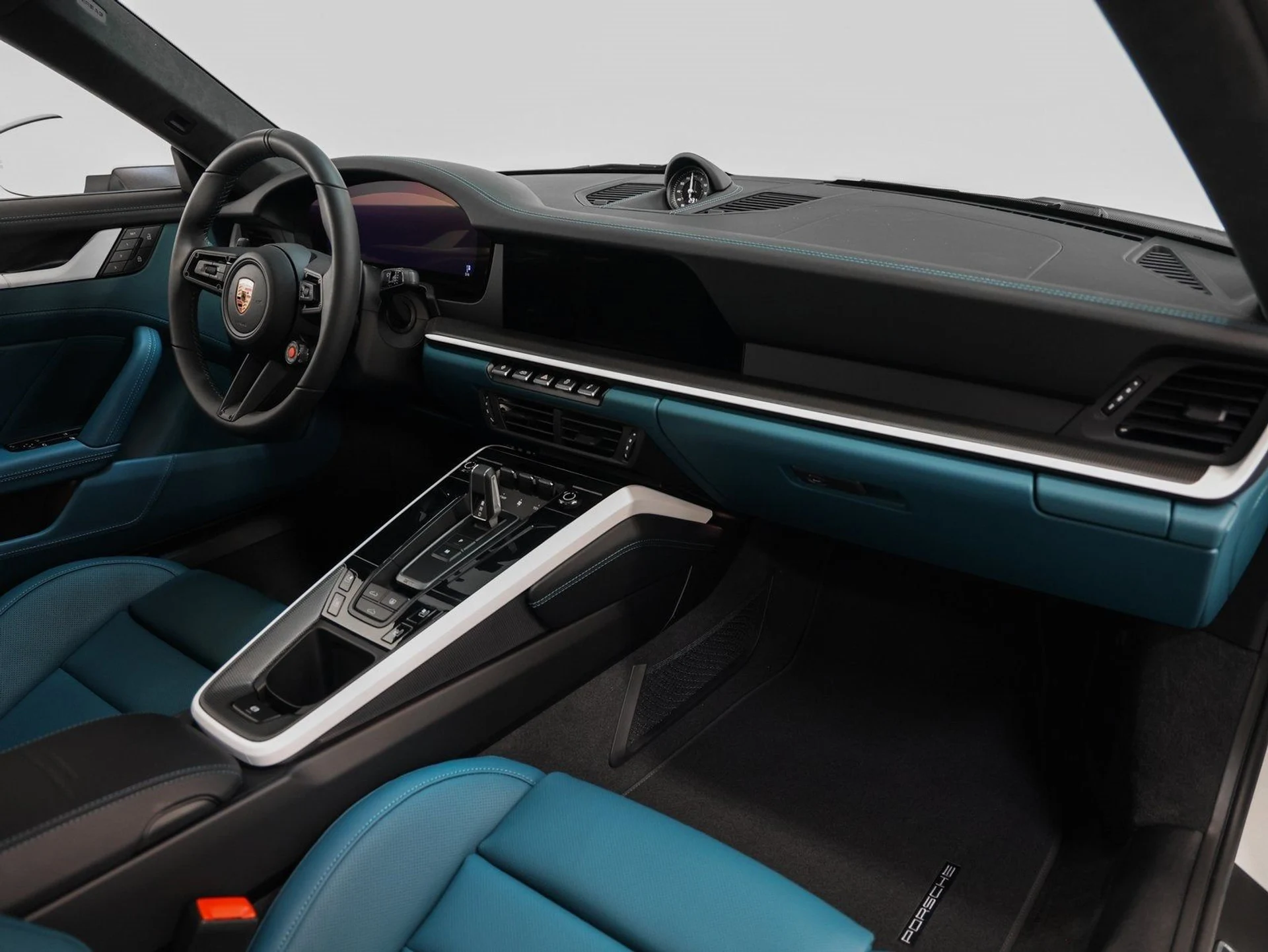 mph033_869681174_34_c12c773ba5