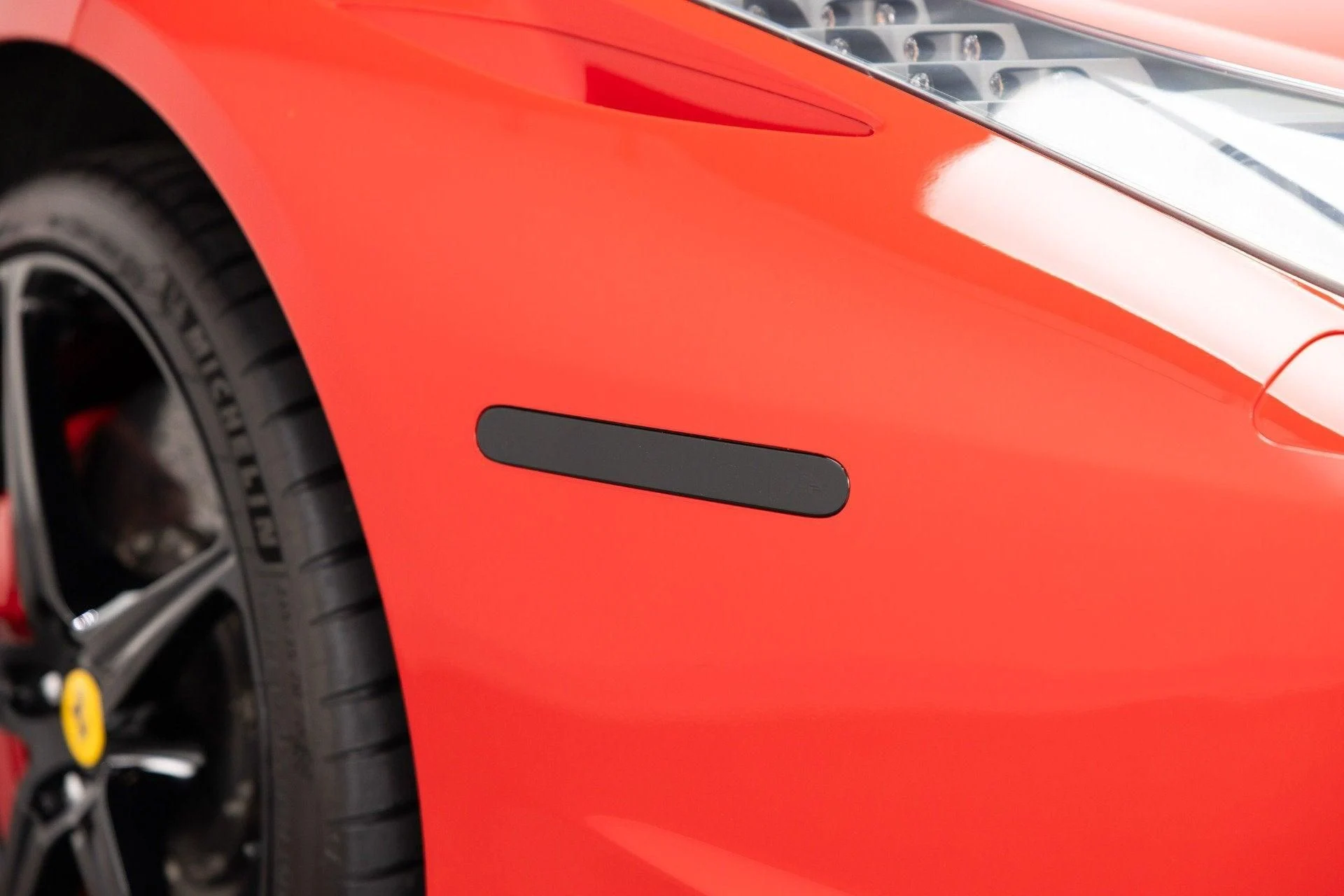 mph033_872973483_Used_2014_Ferrari_458_Spider_1791985651_746f448442