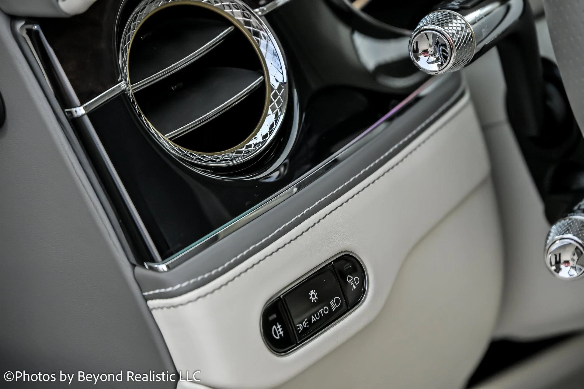 mph033_891593692_Used_2021_Bentley_Flying_Spur_V8_First_Edition_1763629683_184c97c047