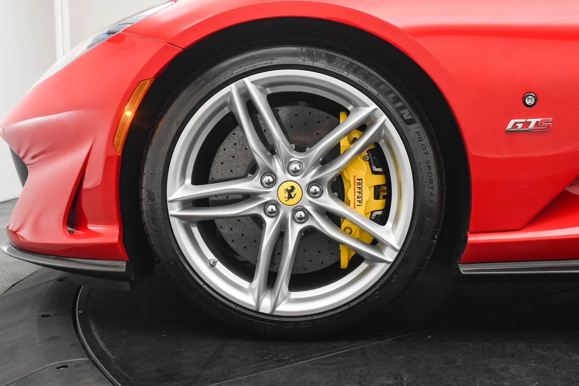 mph033_893056098_Used_2022_Ferrari_812_GTS_1752652162_bb15b71996