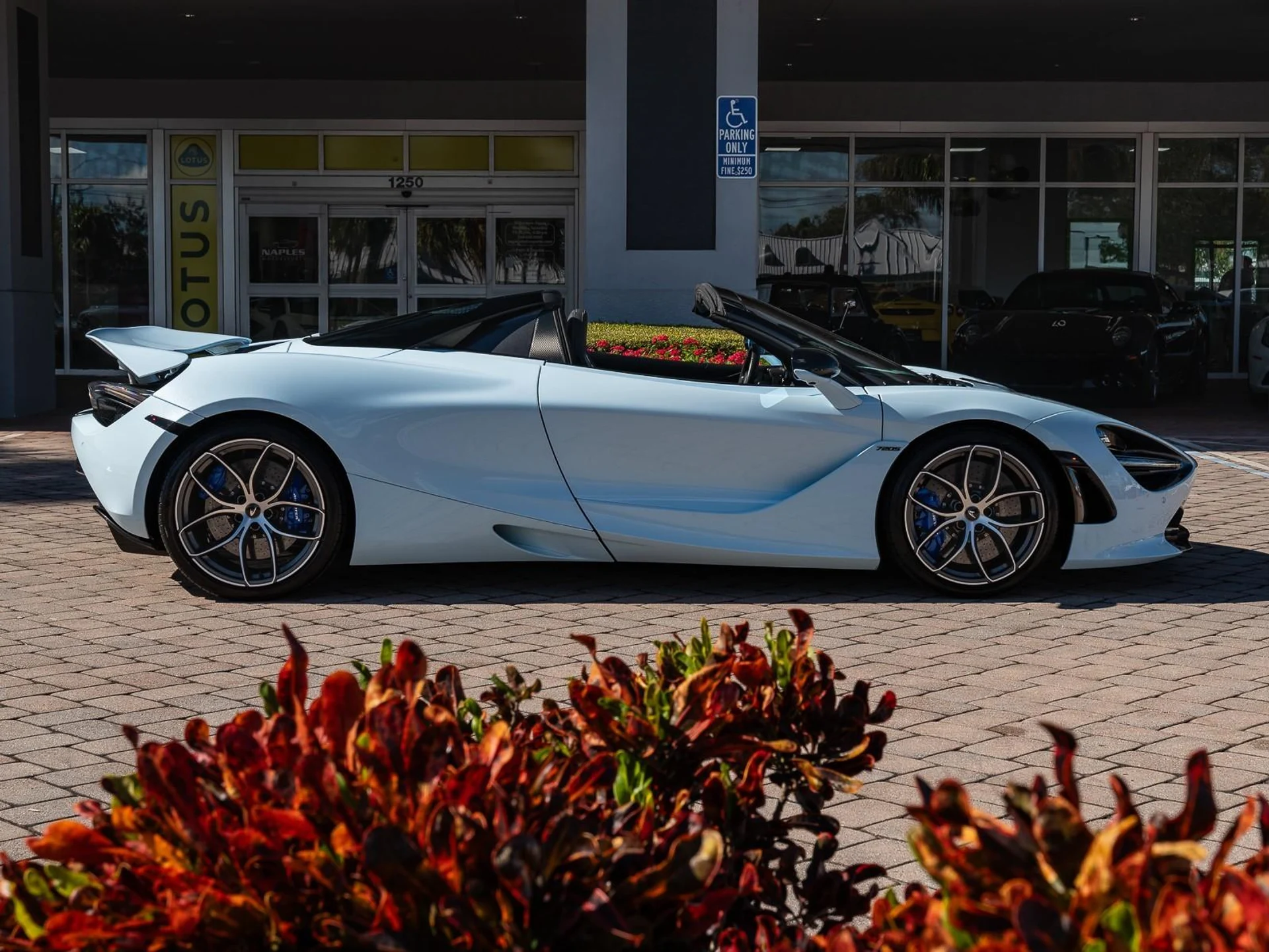 mph033_899514310_Used_2020_Mc_Laren_720_S_1767388168_0dee480f18