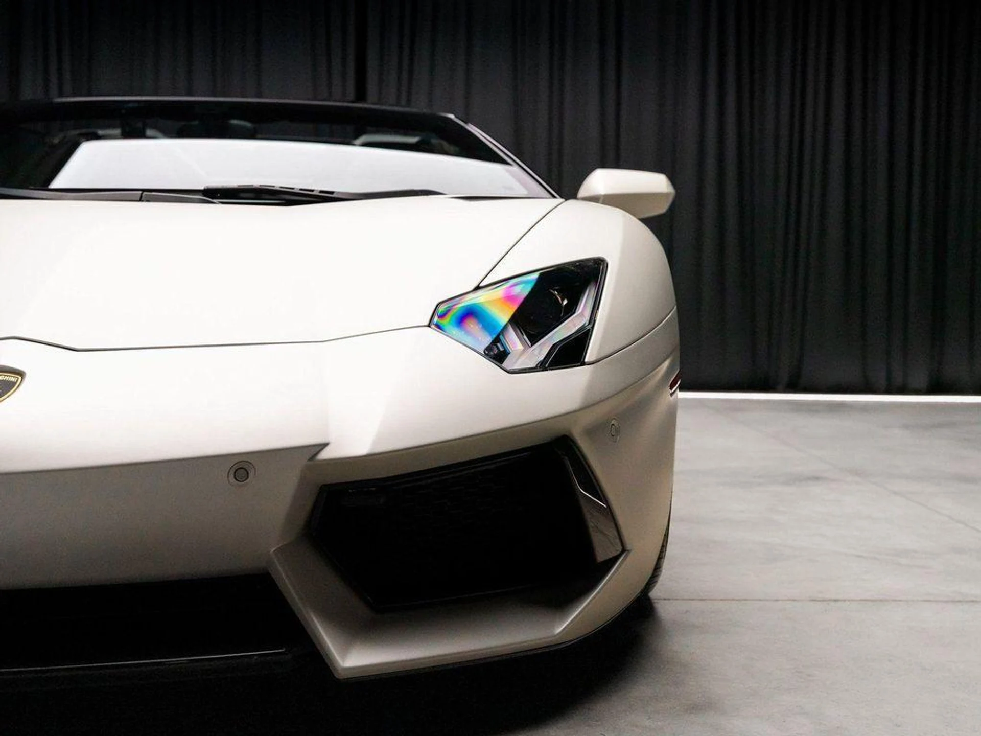 mph033_902241013_v_Ixt_U09_ZUV_4627o8l53_WN_9_X_Ers_Q_b68c7aec53