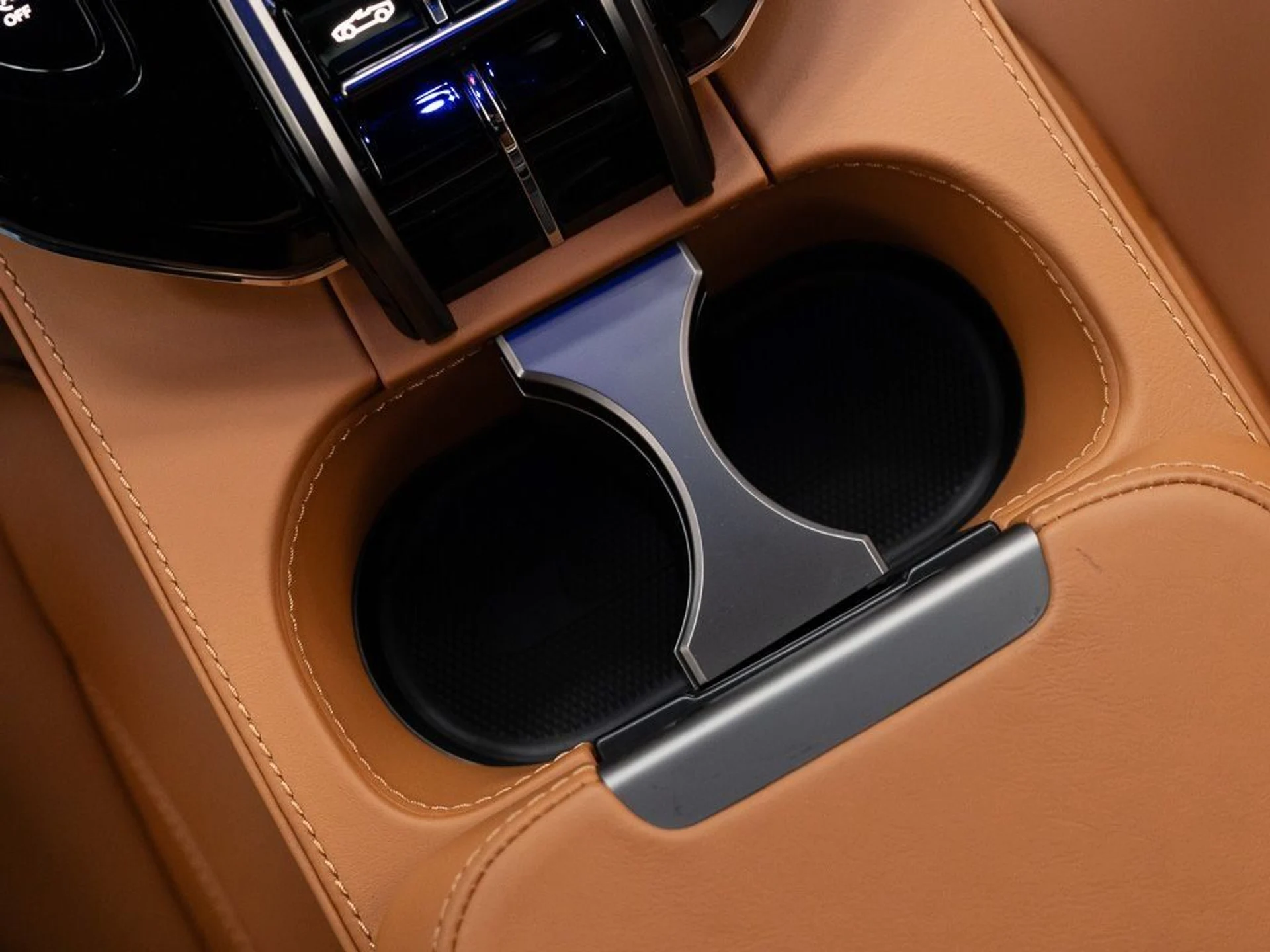 mph033_902480963_296b00a29a735e59b65741697c354717_55fd912d06