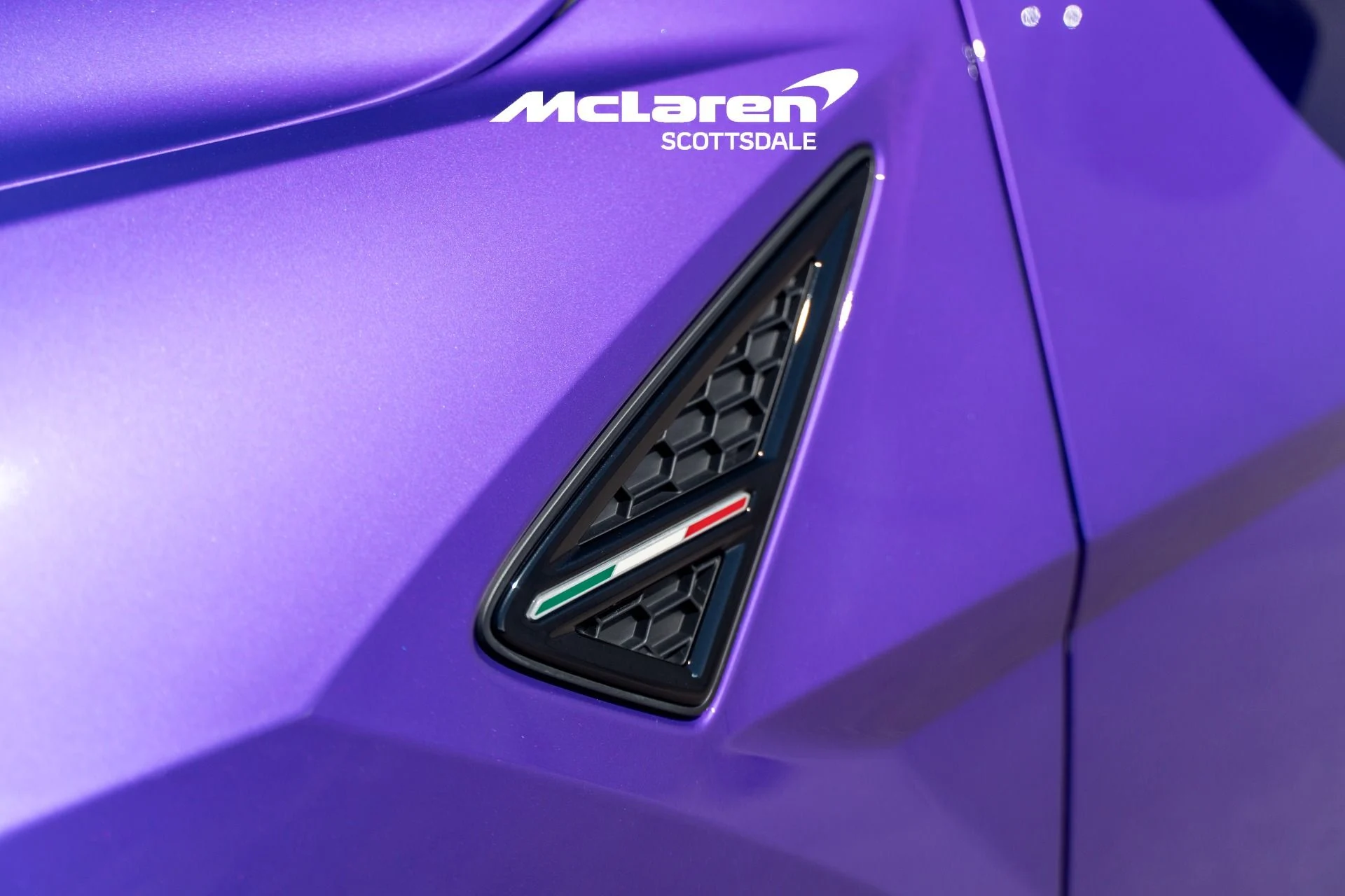 mph033_903815264_Used_2023_LAMBORGHINI_URUS_Performante_1780096364_f3e3b8759b