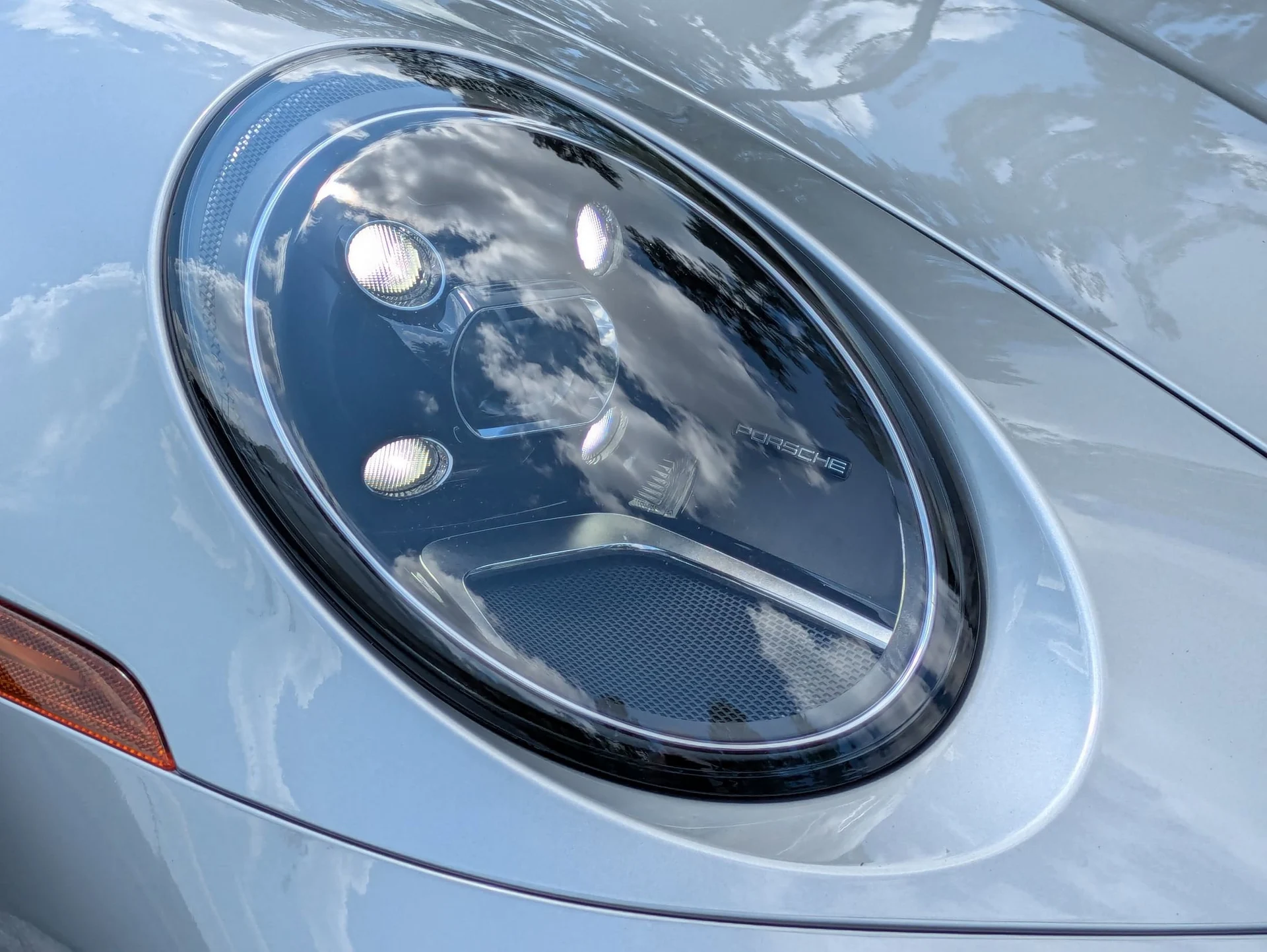 mph033_912337363_1adafbed615125d9b7282988f587b10ax_cfe3d445ed