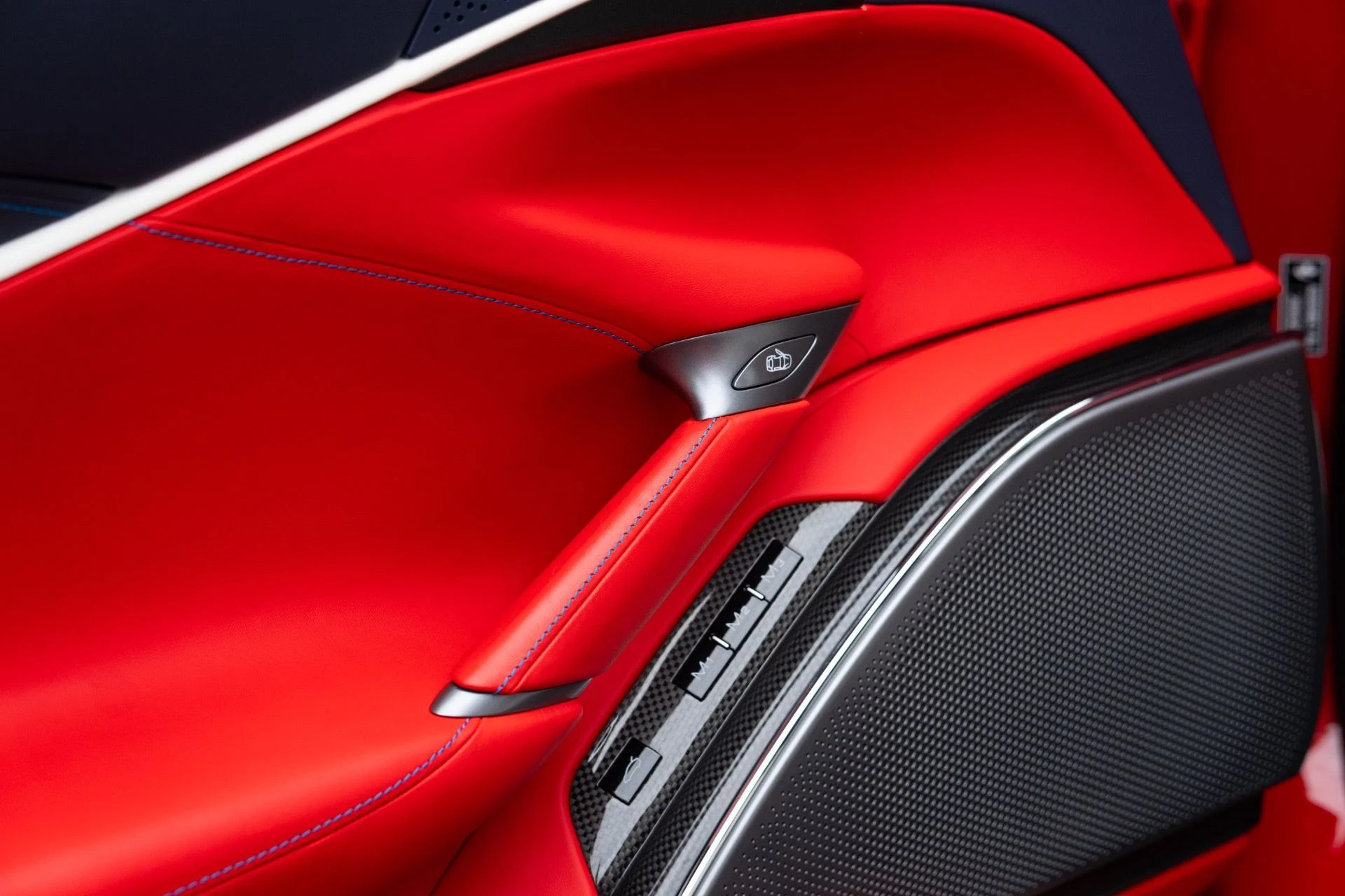 mph033_916510858_Used_2023_Ferrari_Roma_1777005512_89f0dad5a9