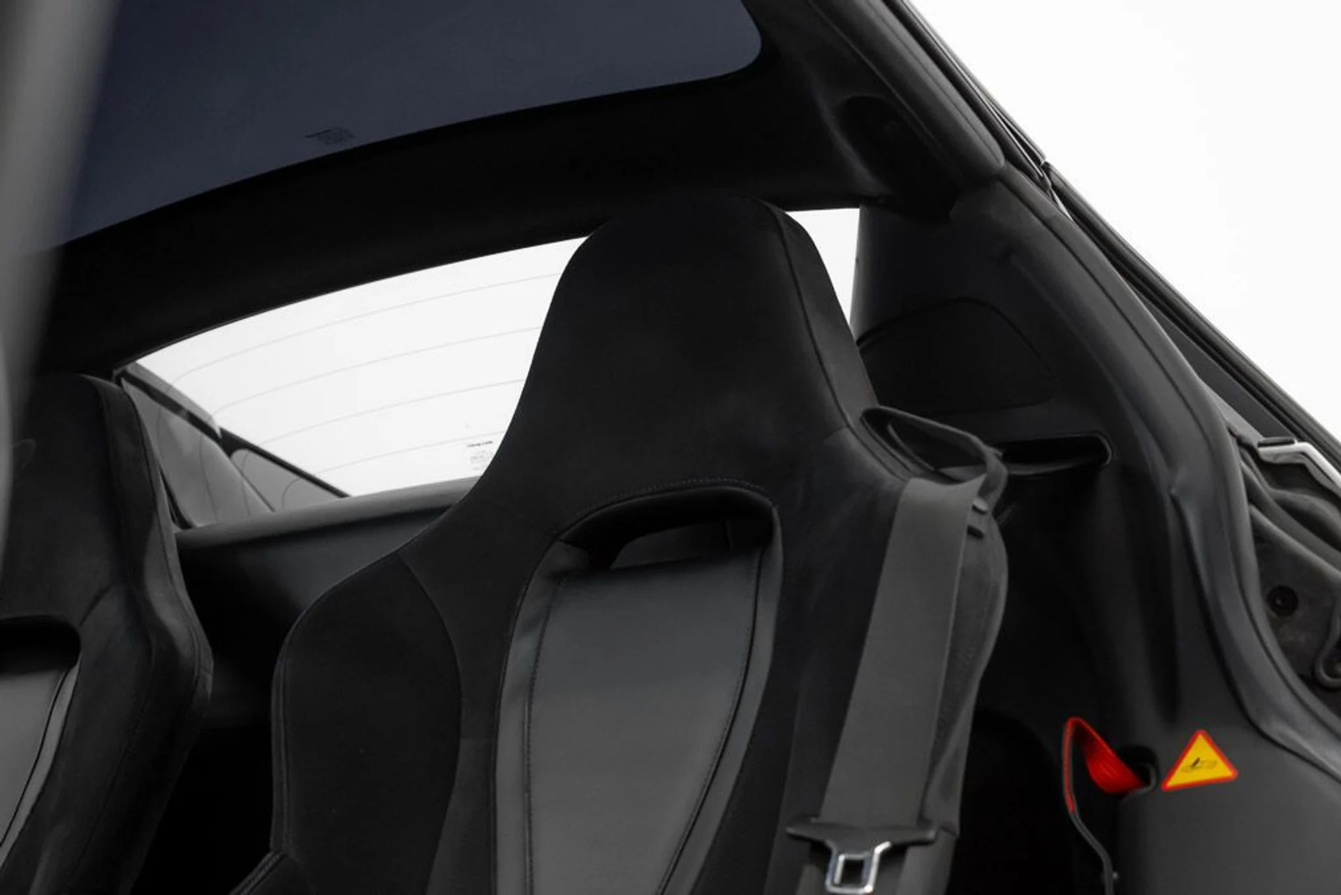 mph033_932963159_mclaren_720s_2020_jpg_v_1764949561_66c50ce53e