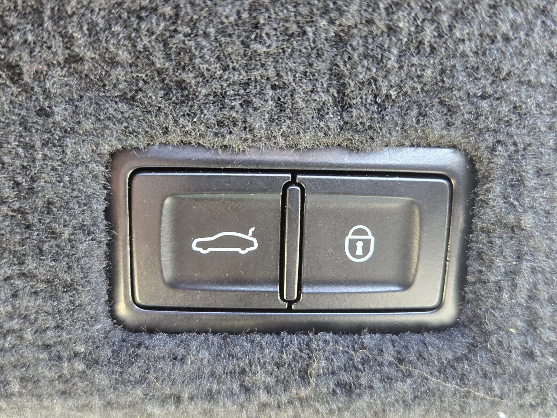 mph033_937787479_aafd100e6c95927794129d53b8a18f39x_45c00f22f0