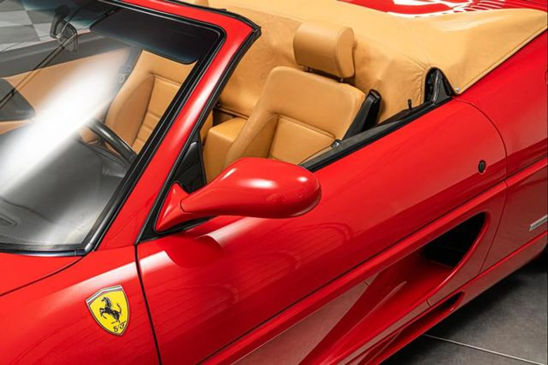 mph033_938578172_pr_Kcy_m_GO_Vt_T4_Q5_Vk84_Yq8_A1_Lu_Q_328e2de6a2