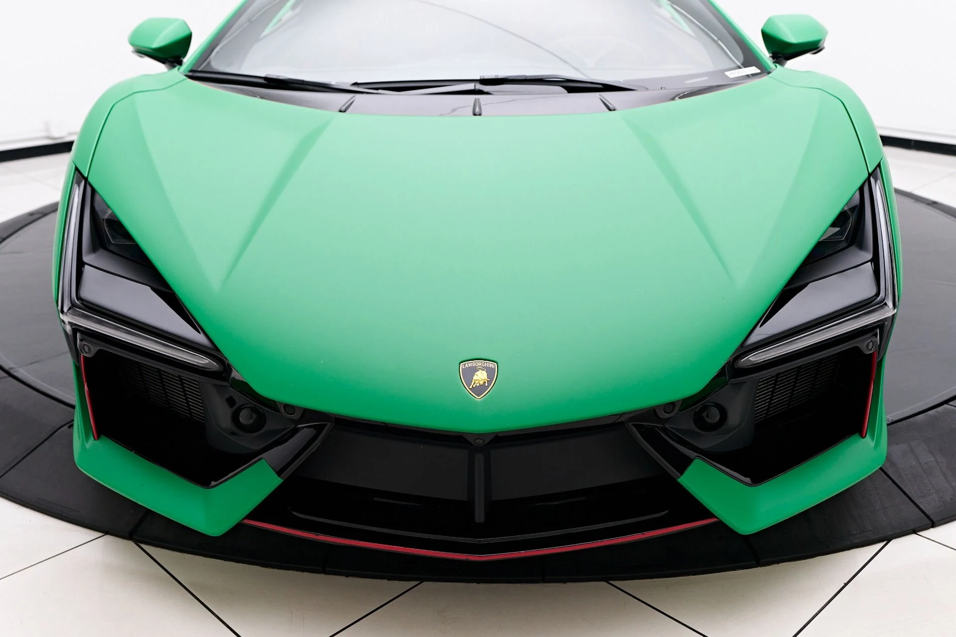 mph033_939737628_Used_2024_Lamborghini_Revuelto_Base_1756951534_5f2560cb07