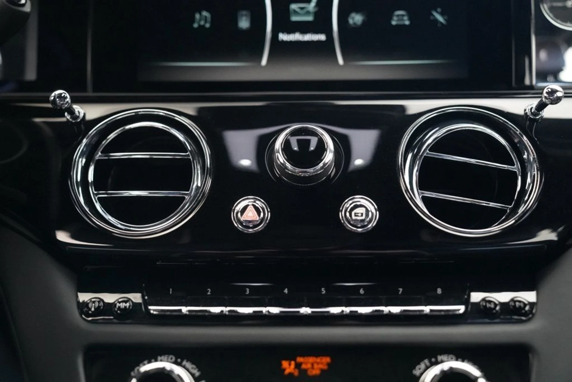 mph033_94044267_7q0jwkccgv3b403q4lypmk08twl5_73935640a7