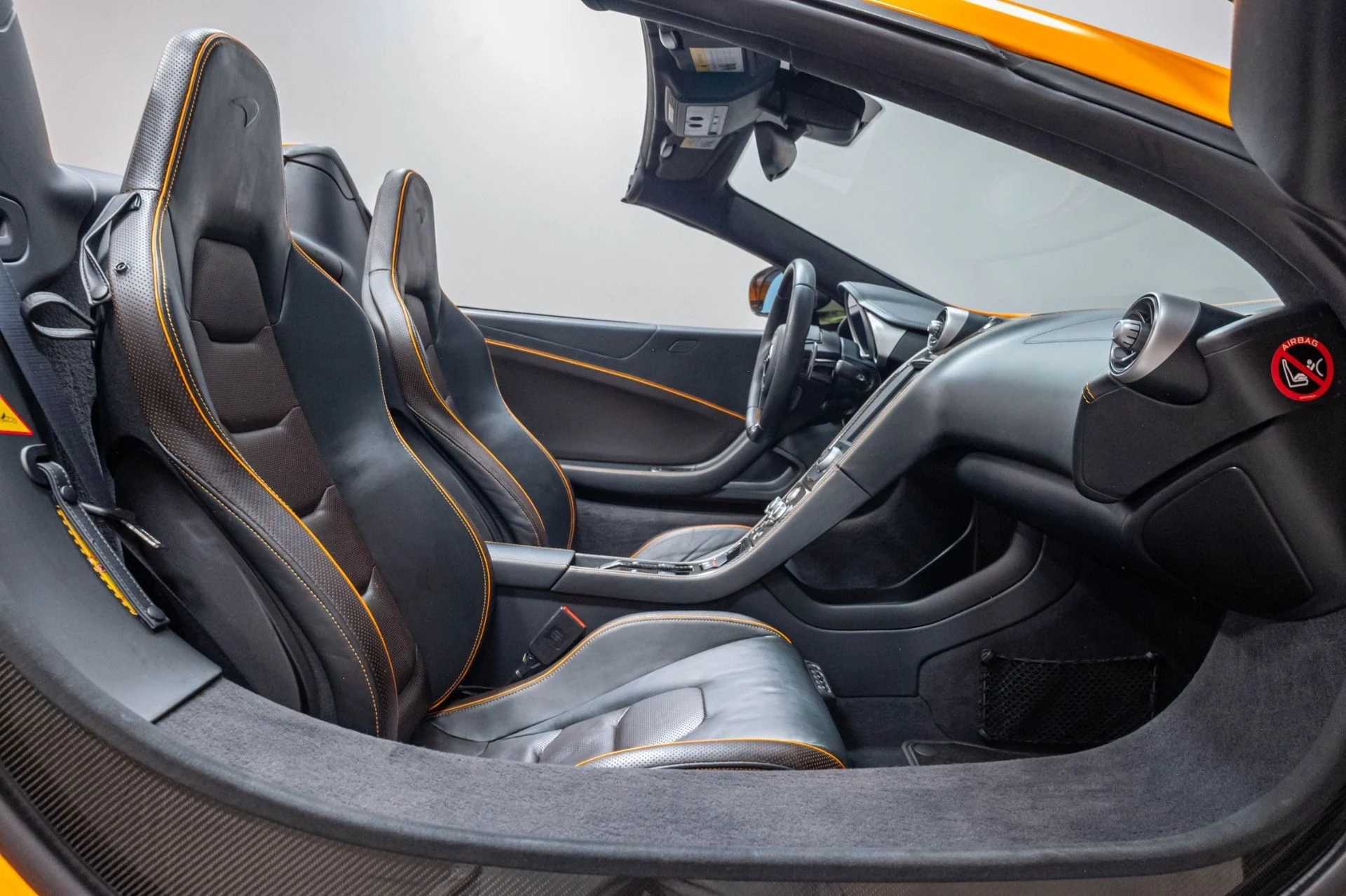 mph033_942931559_Used_2015_Mc_Laren_650_S_Spider_1784647983_59f4c47ee5