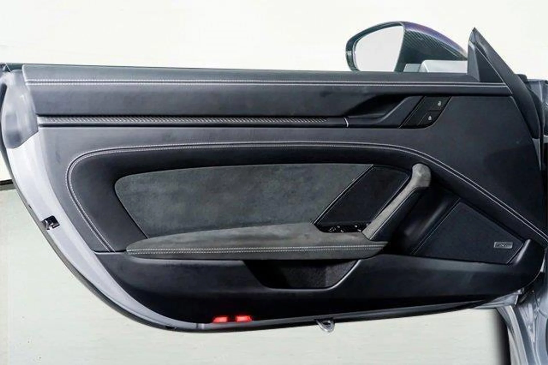 mph033_946459439_y_HK_0_Jf7ba_L6u2r3y_WBQ_6_Dn_Ds14_78e24a3f11