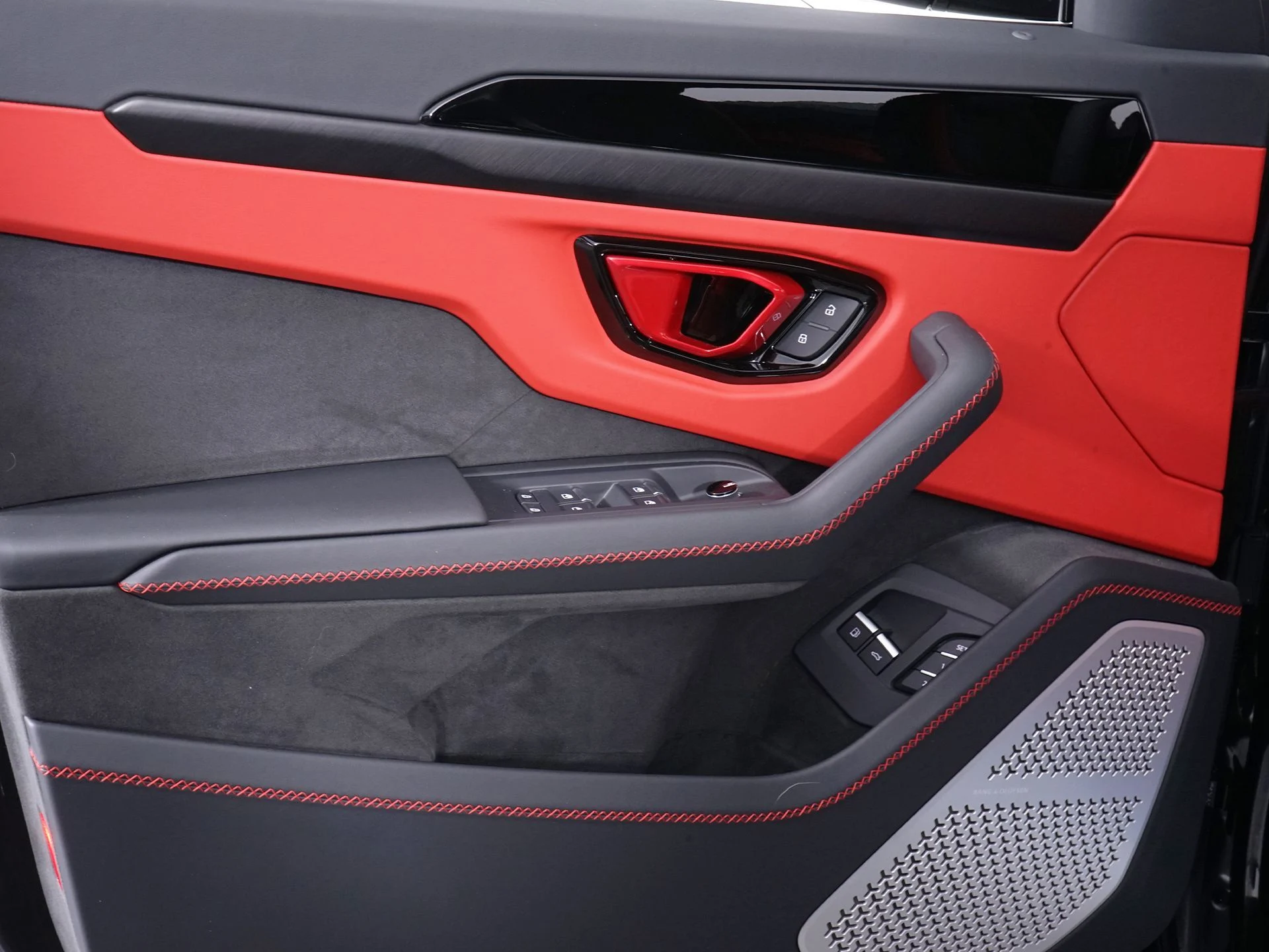 mph033_94779581_3e6d915e7a69625426a4c61ec6613569x_9c41fcb5f3