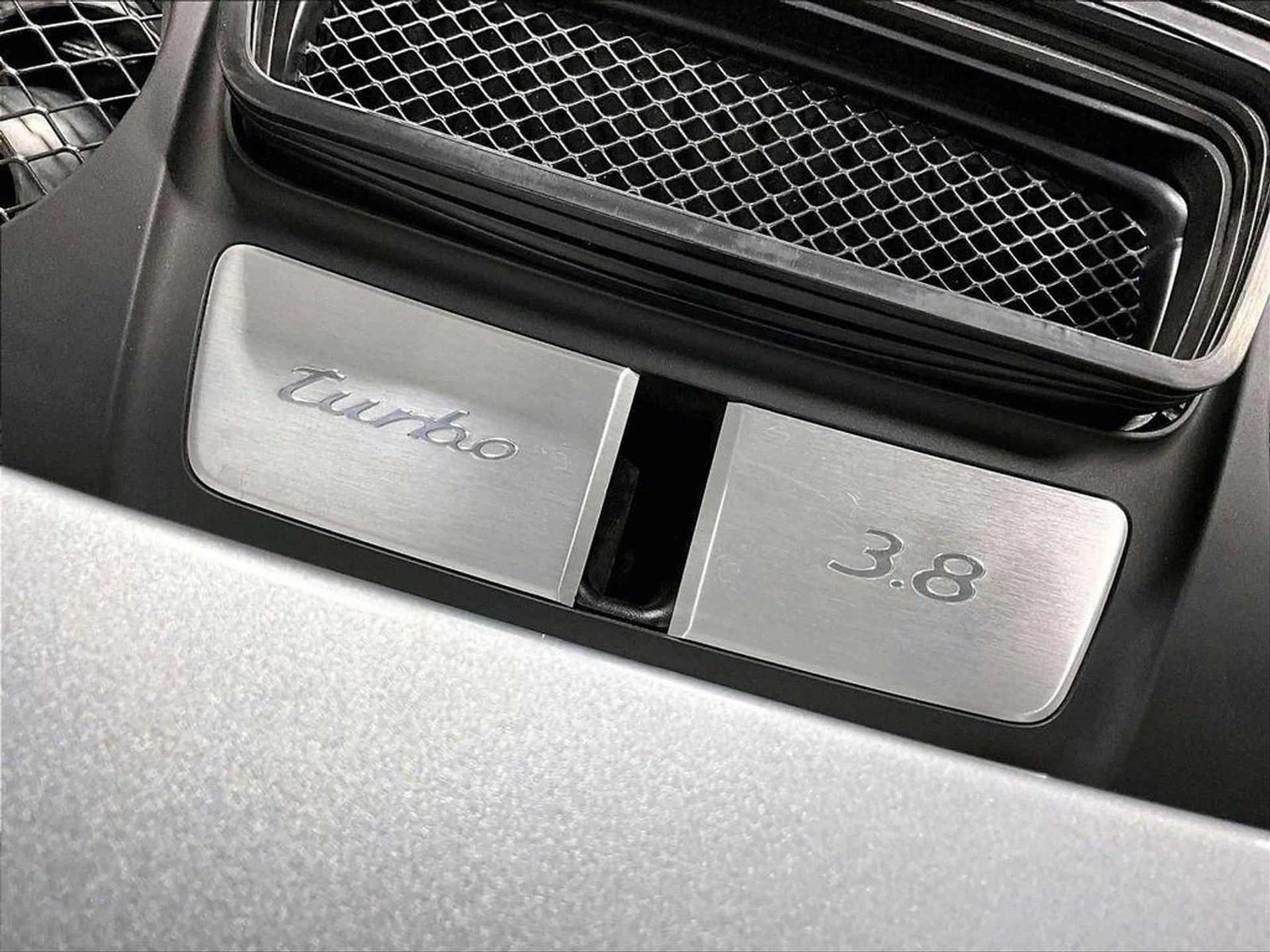 mph033_952622346_sm5_Hv_Gn_VF_7avb_Xa13xyskq_C_Wf_Q_770eae263c