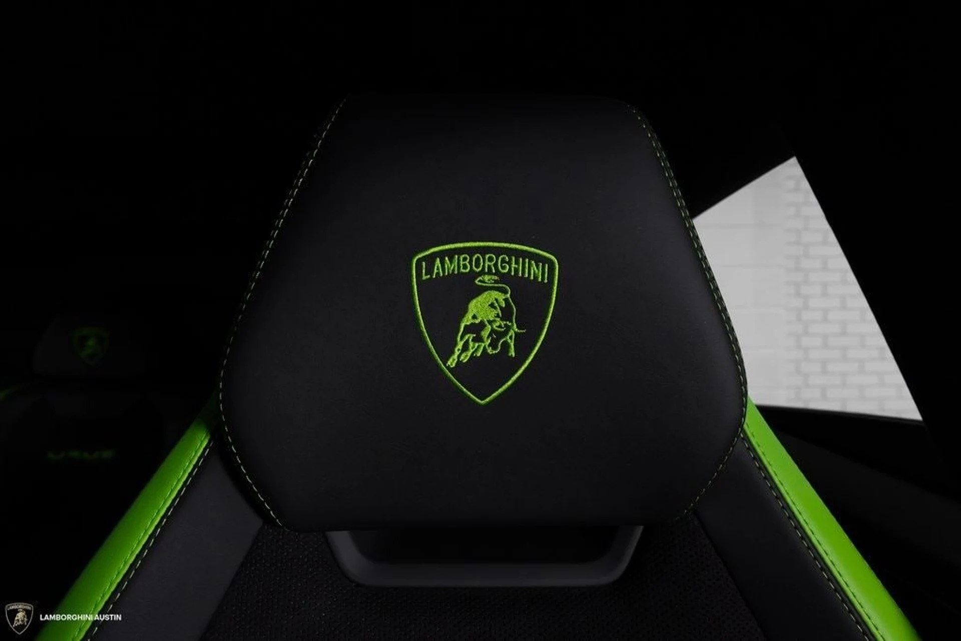 mph033_953644525_c0bfd2a19cd3213a8021665b73683d18x_84ac255a23