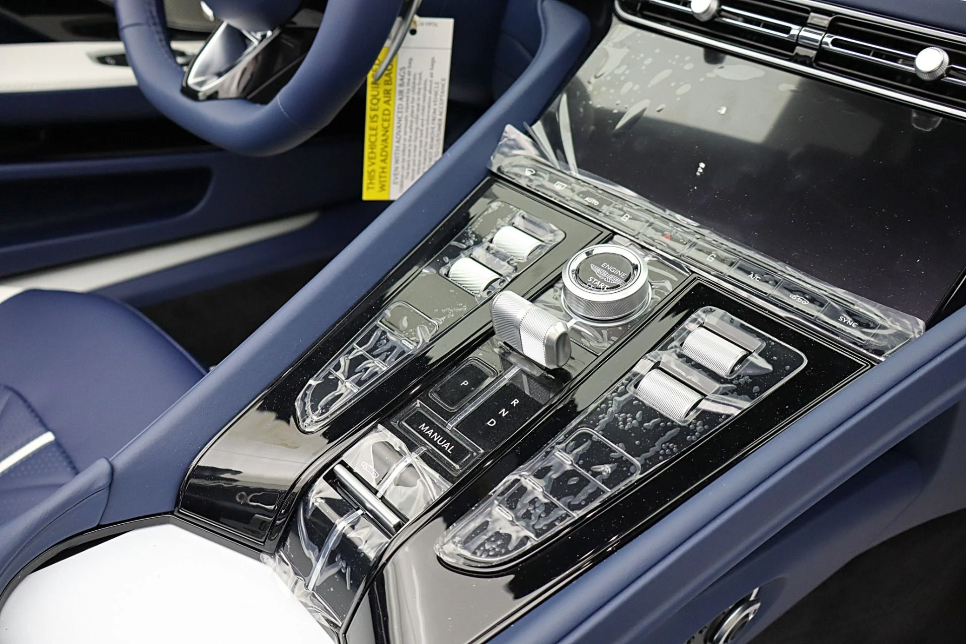 mph033_964141335_New_2026_Aston_Martin_DB_12_S_Volante_ed8d3f4cd1