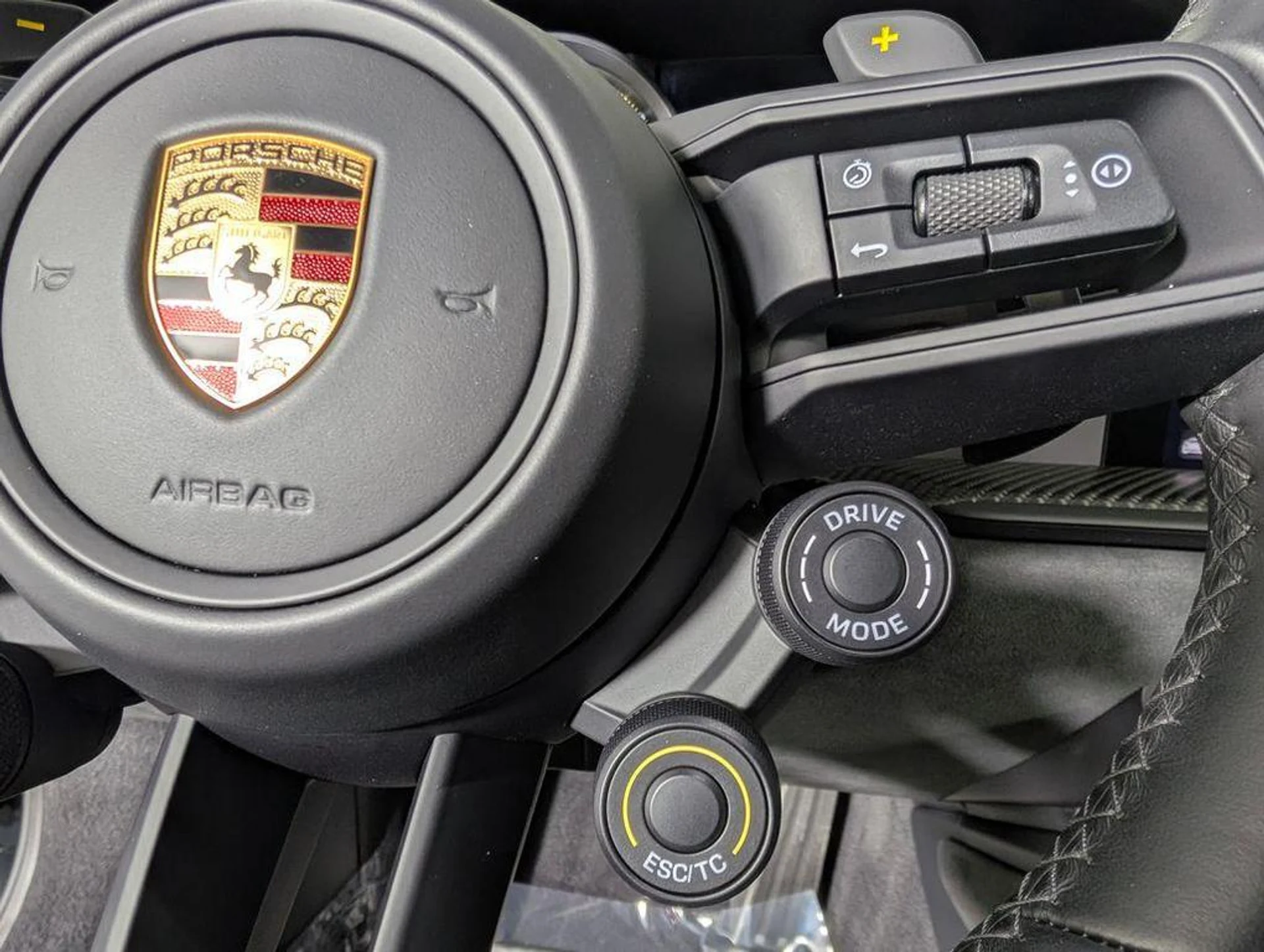 mph033_966292001_gx3_GYIR_1p_Ko_Gco0j_Ar2q_AYR_Hi_A_76b9e1f819