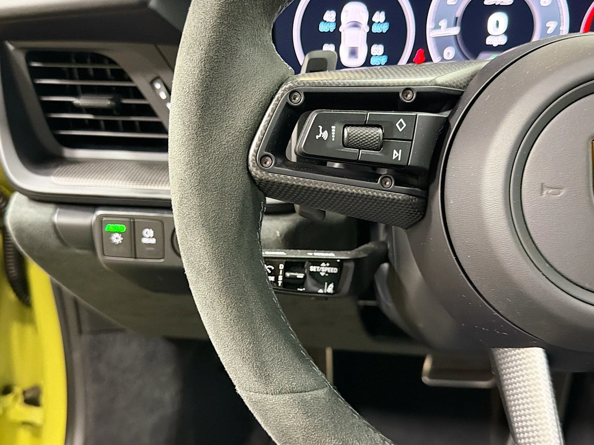 mph033_966340968_d9e375bd66836d10db1ecd3b1de0047e_6ede10aac2