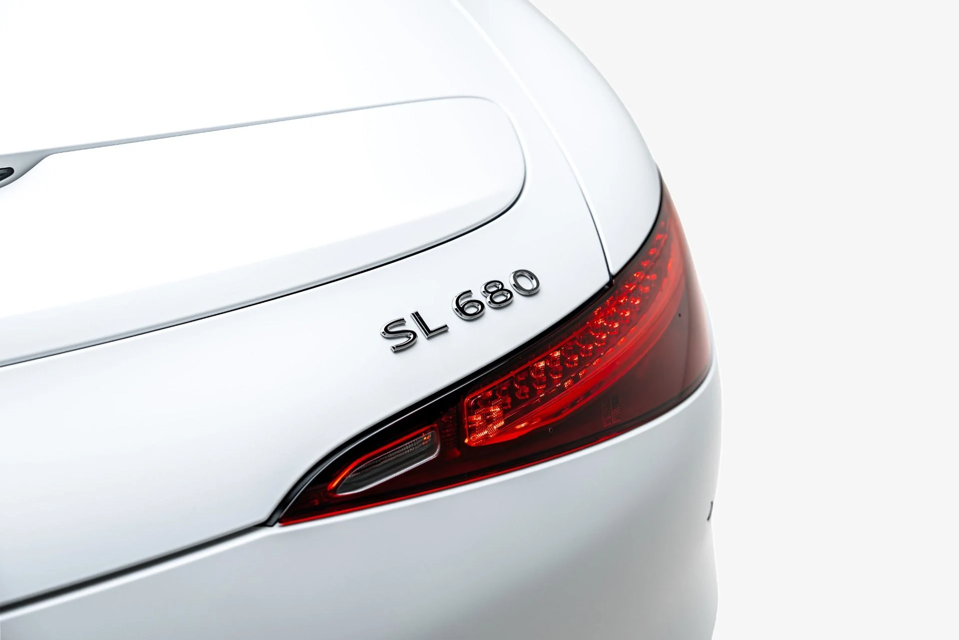 mph033_966630362_Used_2026_Mercedes_Benz_SL_Class_Mercedes_Maybach_SL_680_1784134308_288fd4537c