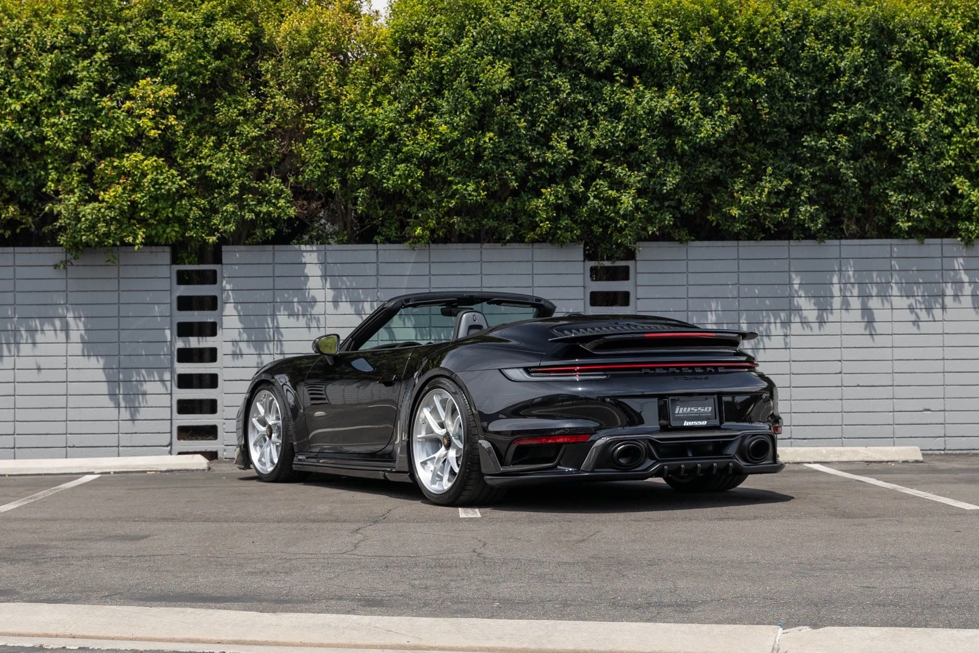 mph033_988066576_Used_2024_Porsche_911_Turbo_S_1748460460_e0c58bb300