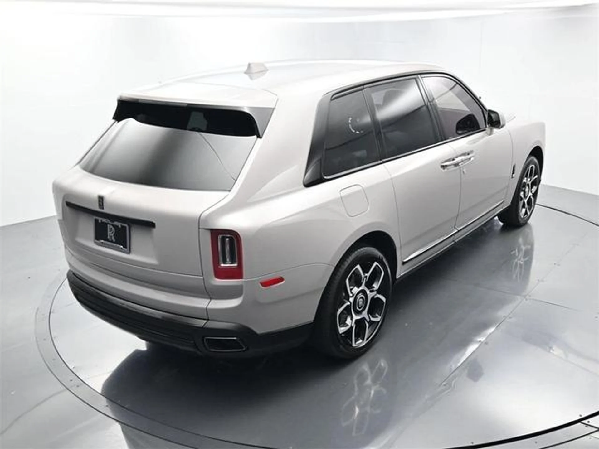 mph033_WG_Ve_XKO_88ag_Au_N_zi2v_Vt77p58c_a4c8ecc9f3