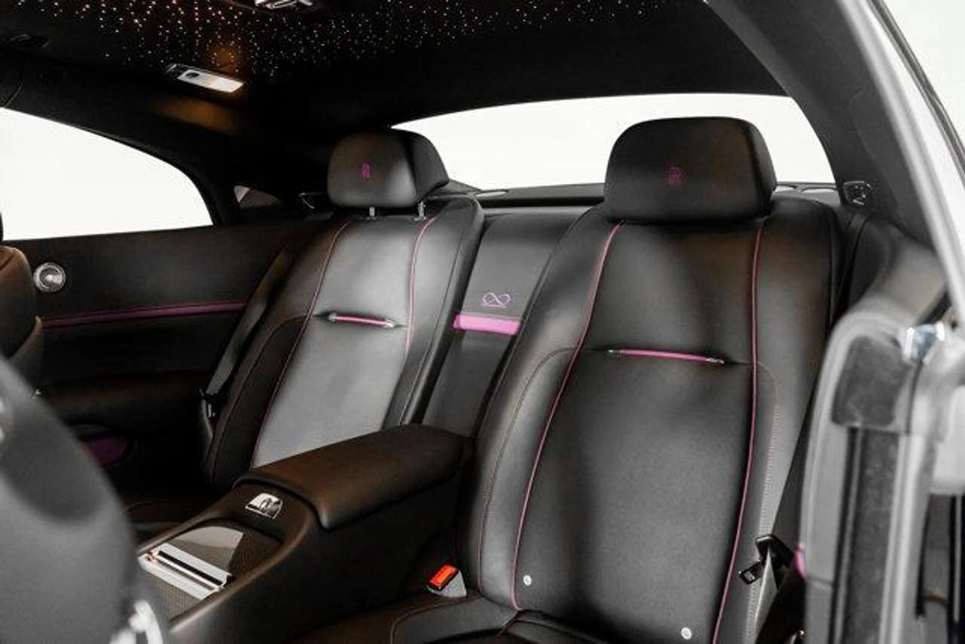 mph034_1006486109_J2_Ngr_YTX_Vb_P8u_Pa8z_T_Ofch_I_Mu_SU_03b5ed020f