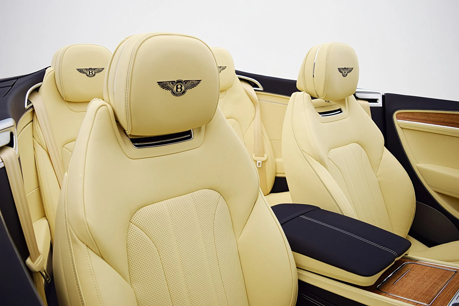 mph034_100746417_Used_2024_Bentley_Continental_GTC_V8_LEASE_OPTIONS_AVAILABLE_f795845522