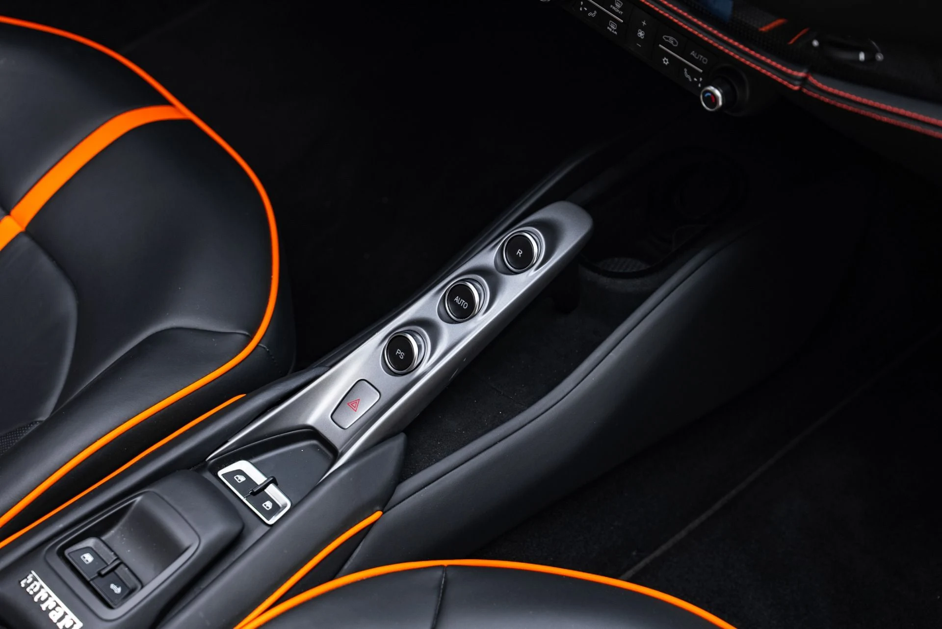 mph034_1017443256_Used_2022_Ferrari_F8_Spider_1766089321_ef8f4874a7