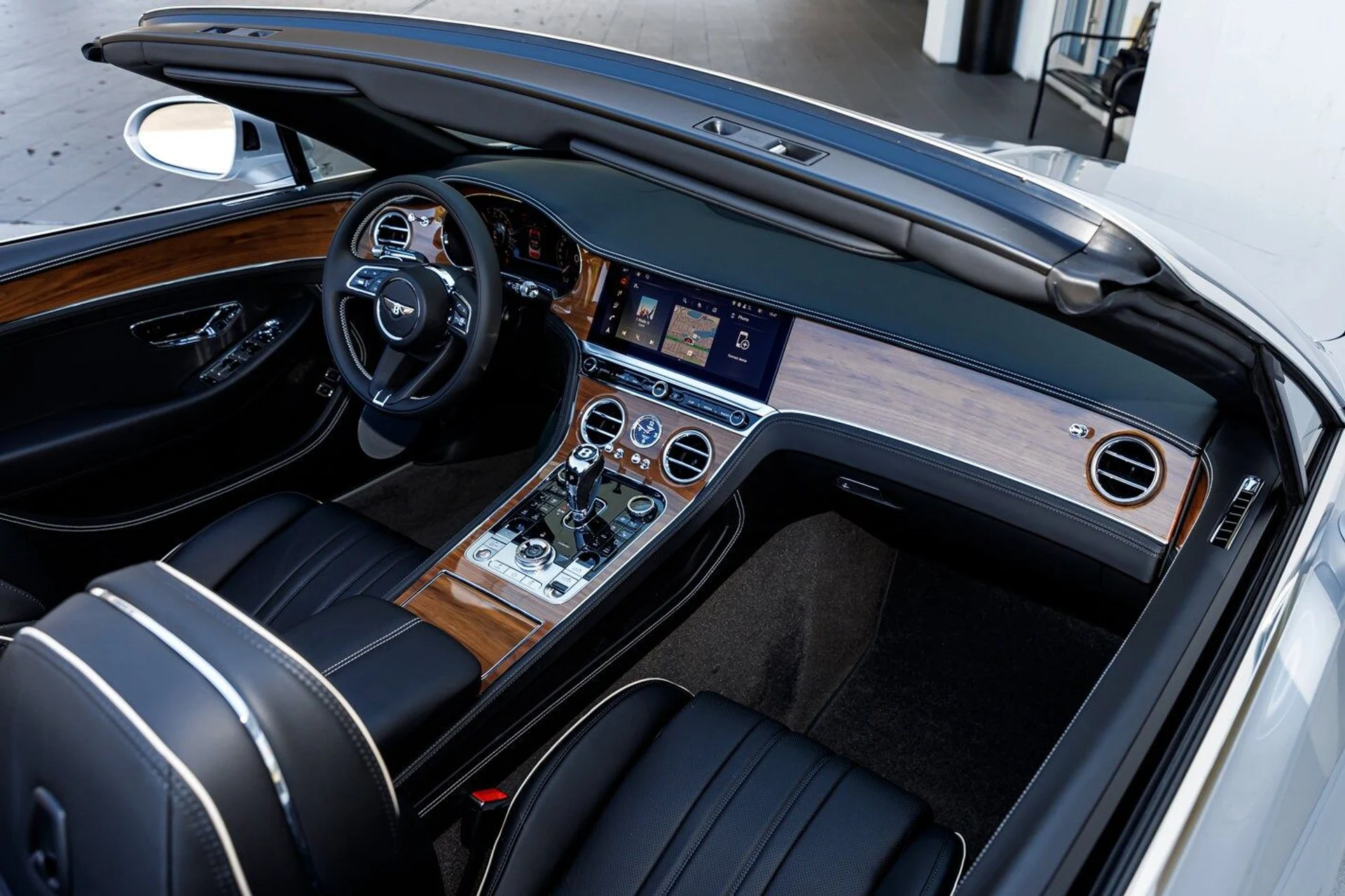 mph034_1021535810_e14544cdfe1e88897706eb7440eee488x_f0ad05f1d5