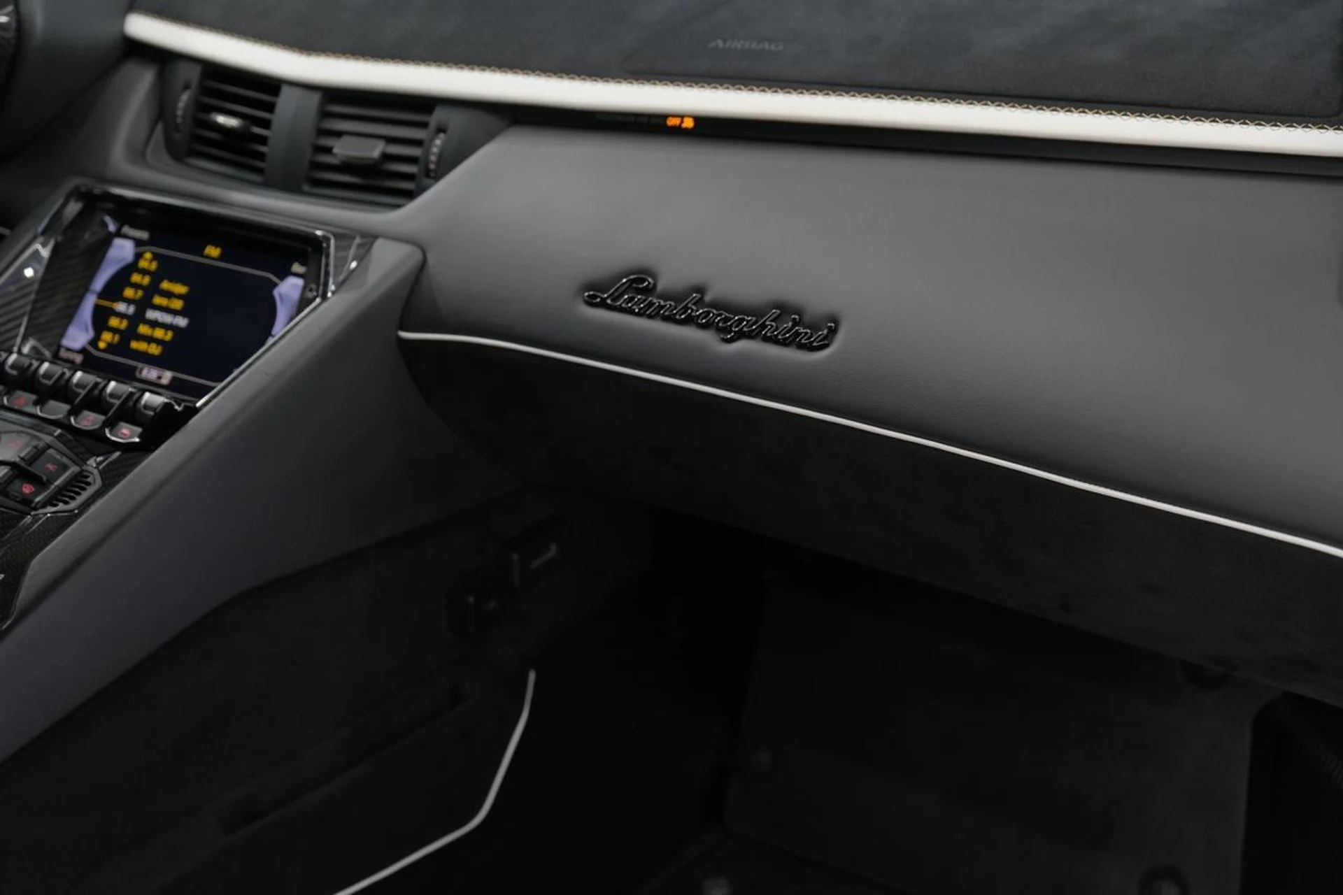 mph034_102644271_85165d138695e46235adb436d16c82ad_93319655cc