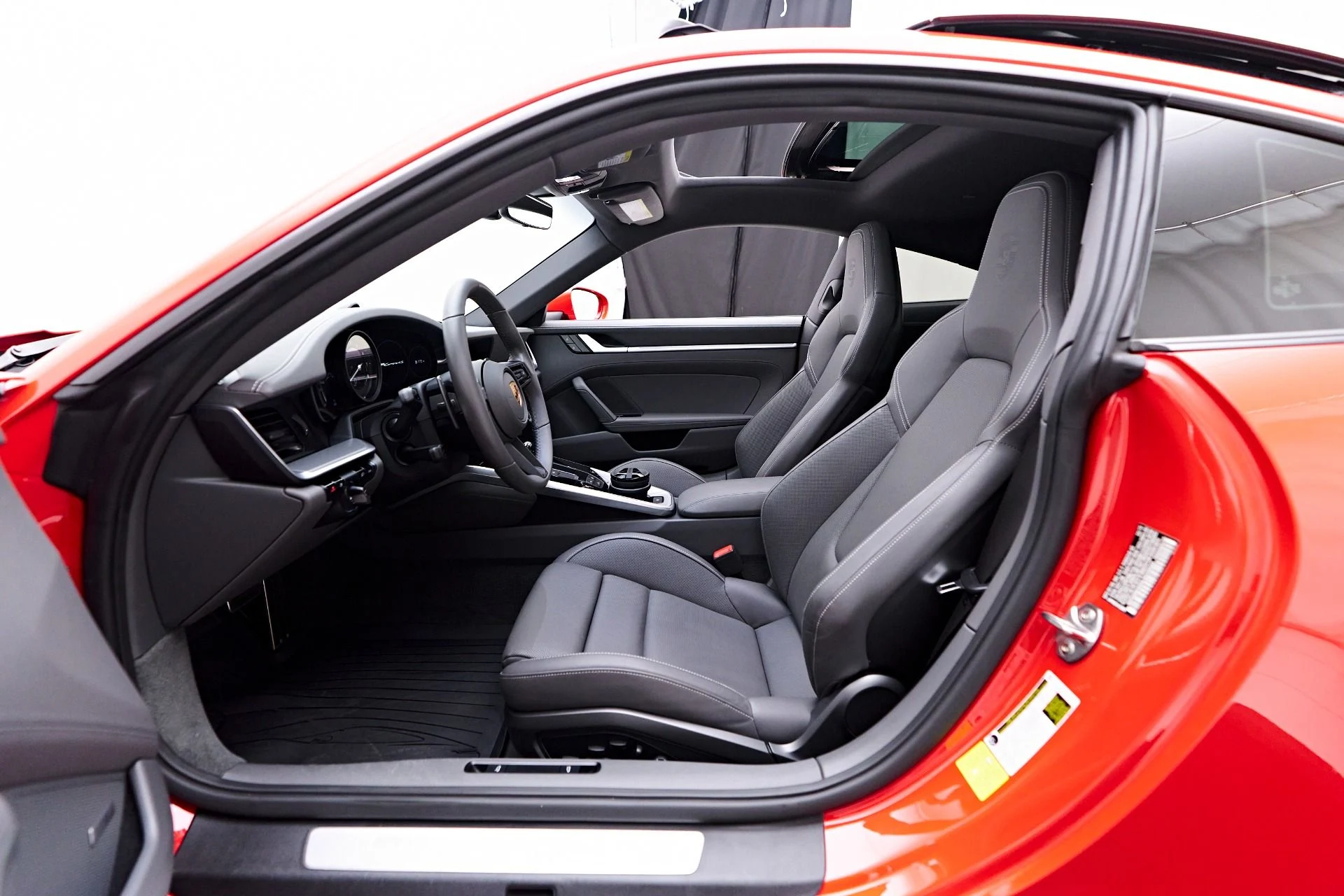 mph034_1032265005_Used_2020_Porsche_911_Carrera_4_S_1750269009_5f54c7cf1b