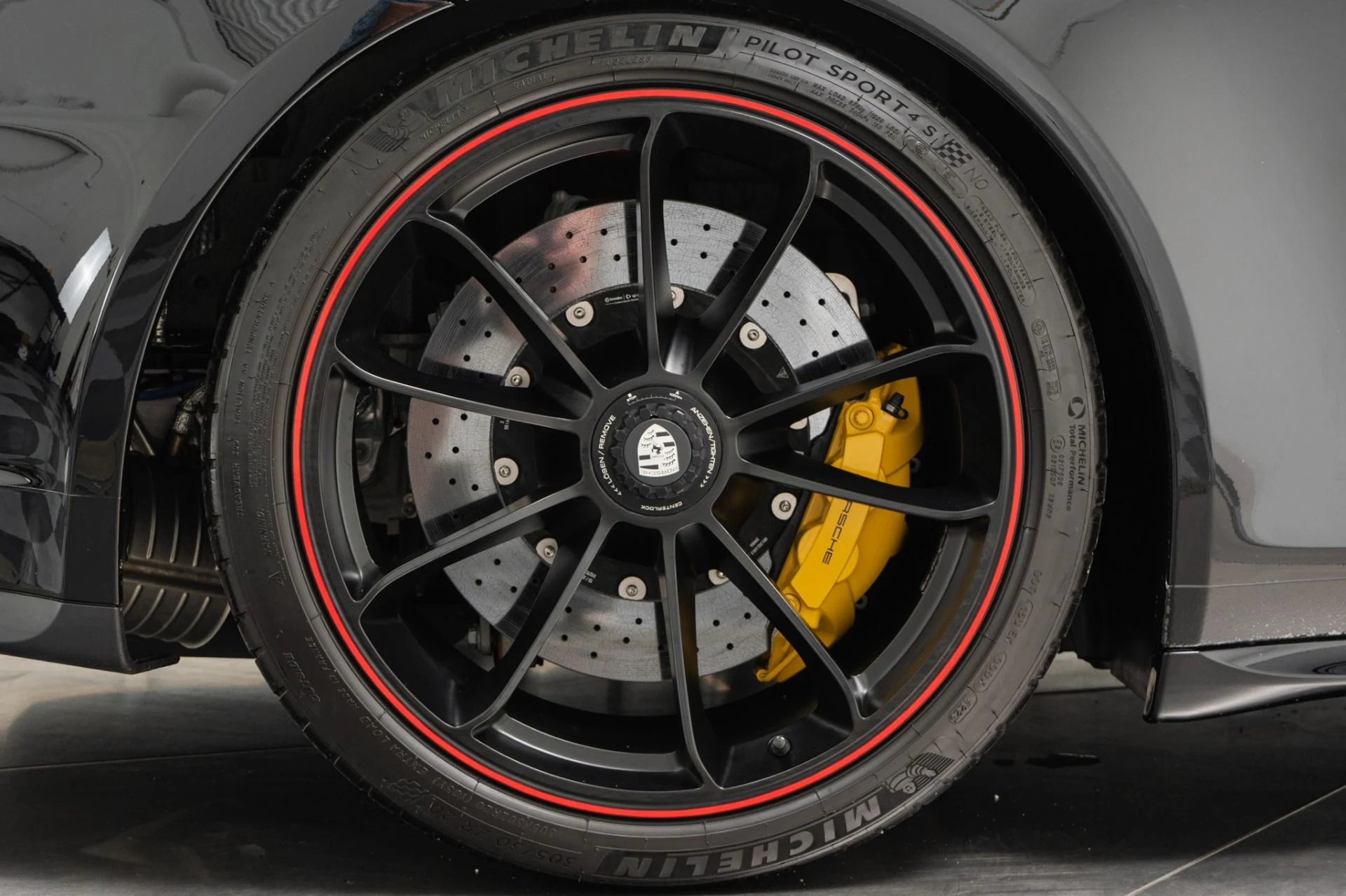 mph034_1041441067_Used_2019_Porsche_911_Speedster_678_of_Only_1948_Built_6_Speed_Manual_1787949099_3a45787437