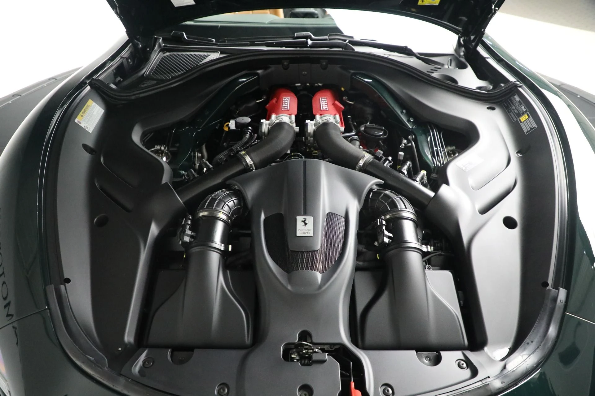 mph034_1042730614_Used_2025_Ferrari_Roma_Spider_1773763660_6000e63d80