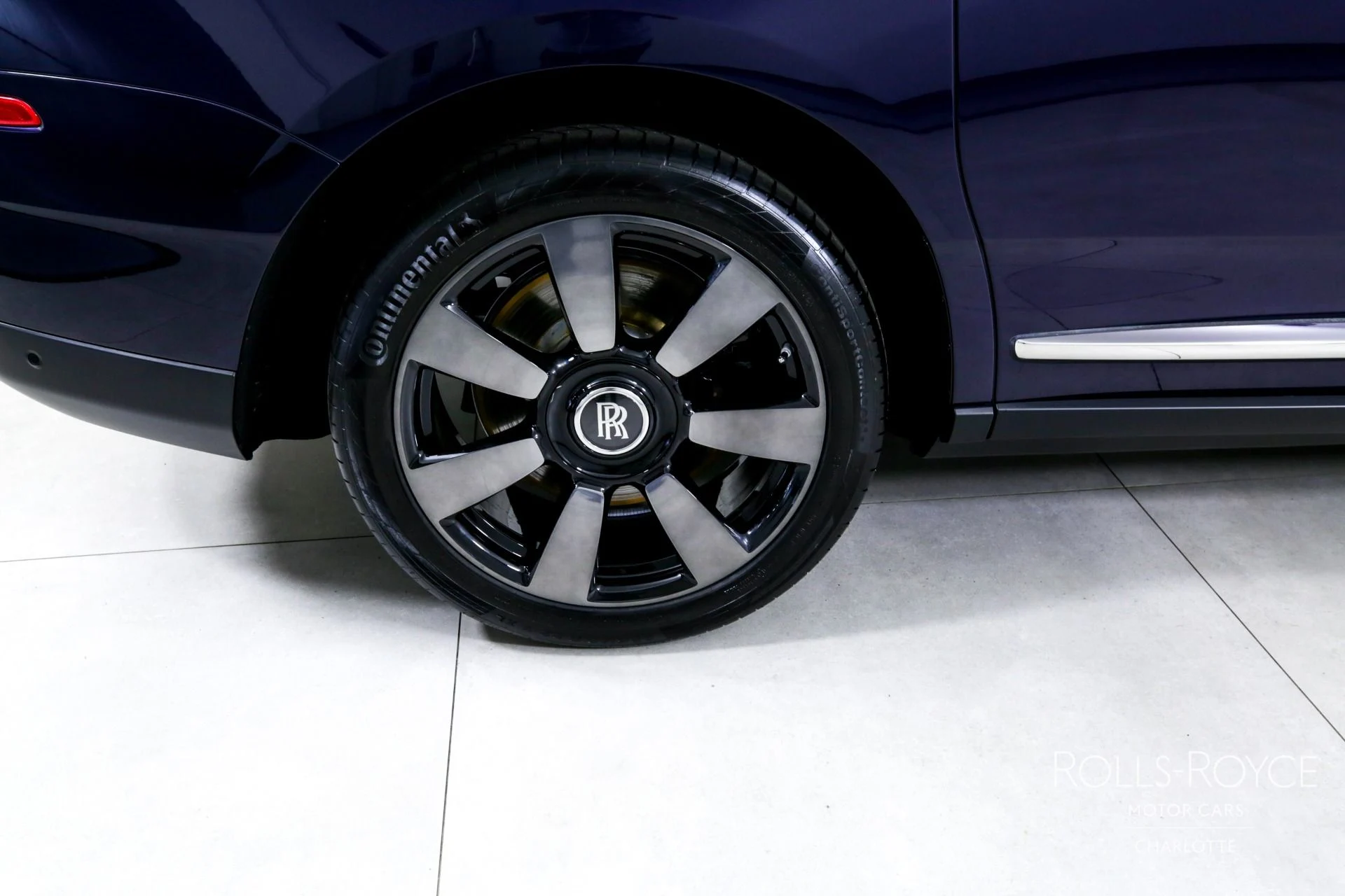 mph034_1044027280_Used_2023_Rolls_Royce_Cullinan_1742248268_62a36ae31b